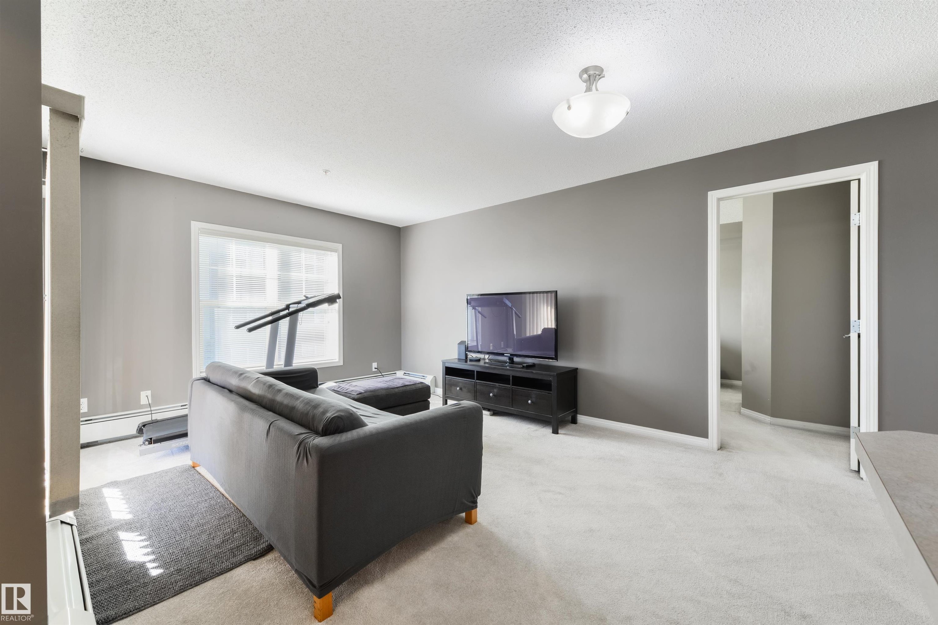 202 622 Mcallister Loop, Edmonton, AB - Indoor