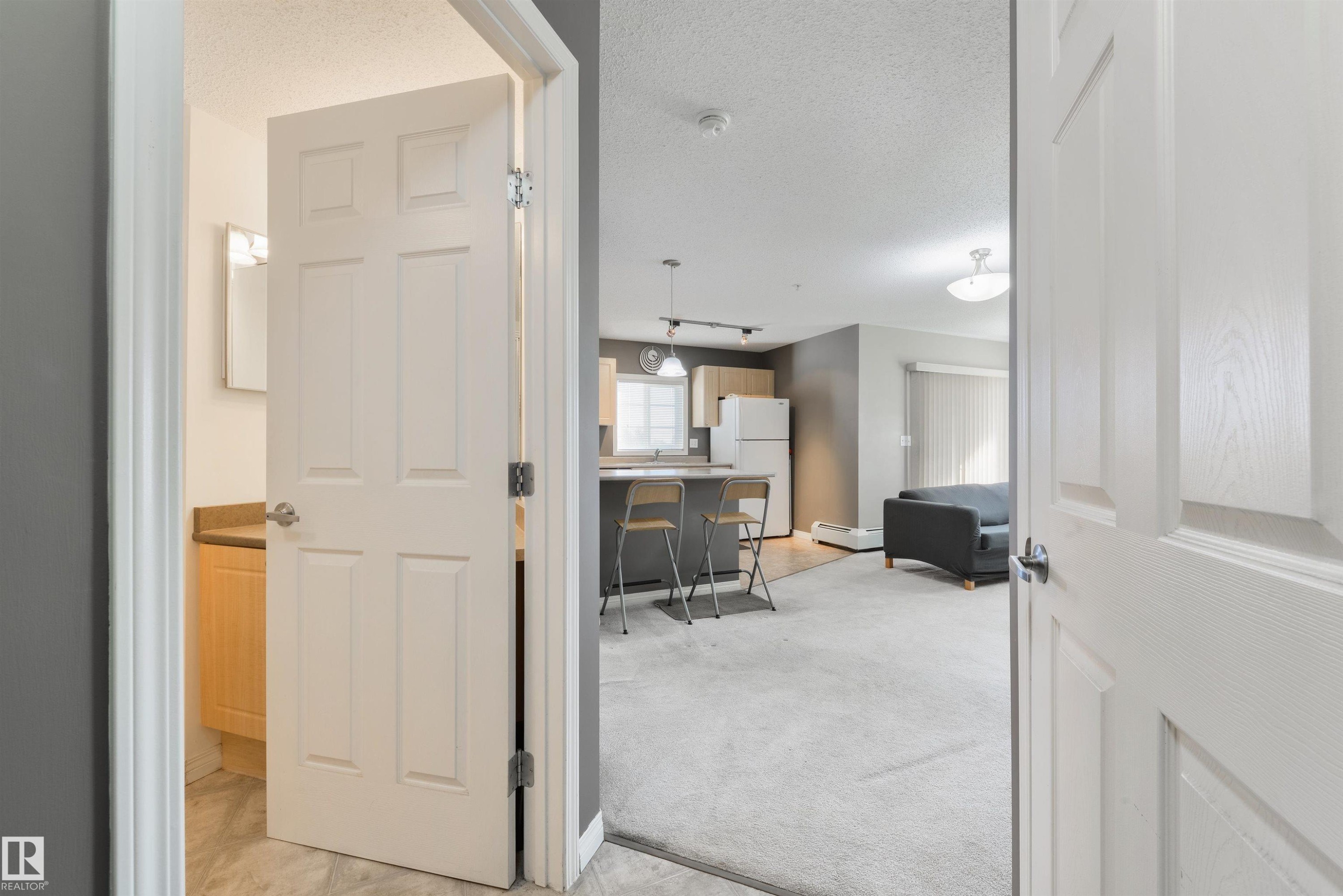 202 622 Mcallister Loop, Edmonton, AB - Indoor Photo Showing Other Room