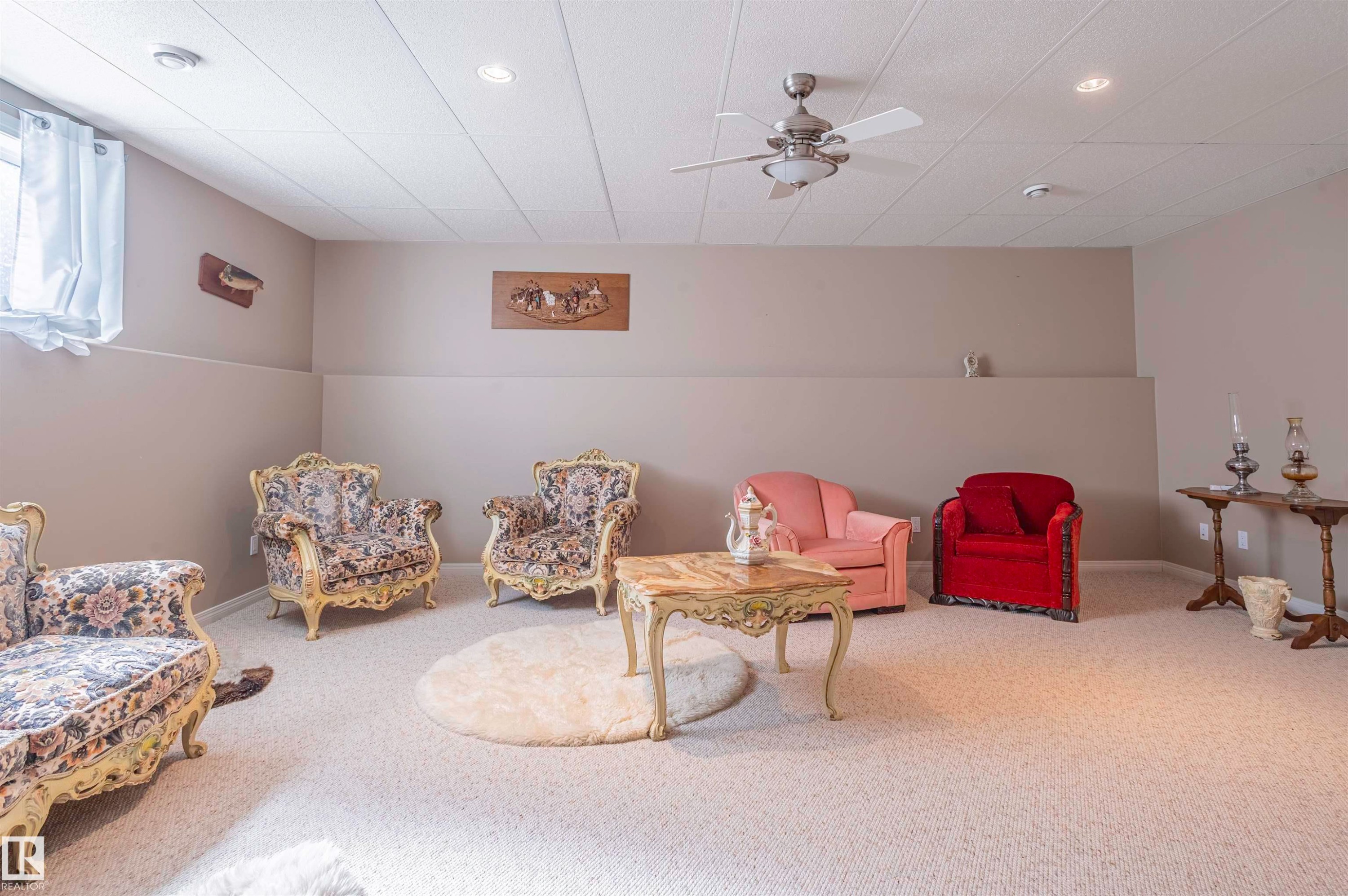 4431 48 Avenue, Clyde, AB - Indoor