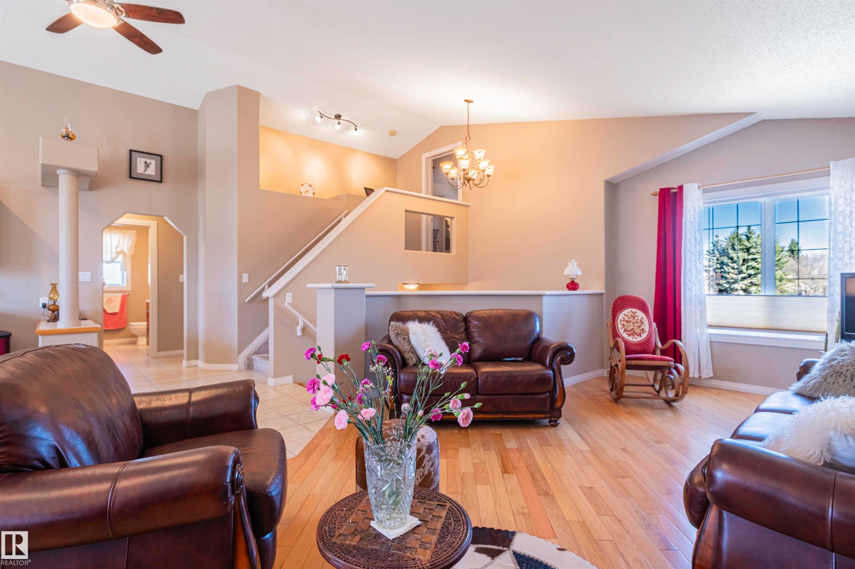 4431 48 Avenue, Clyde, AB - Indoor Photo Showing Living Room