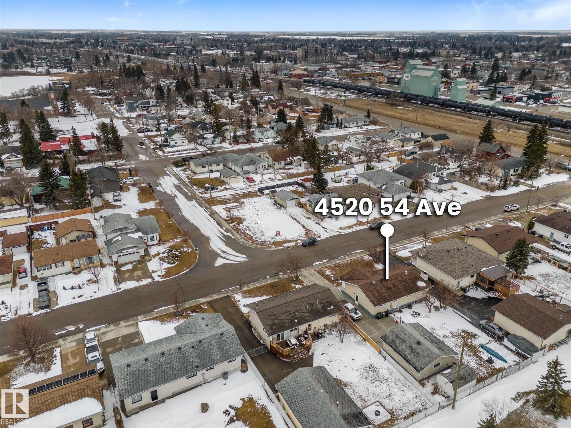 4520 54 Avenue, Leduc, AB - Outdoor With View