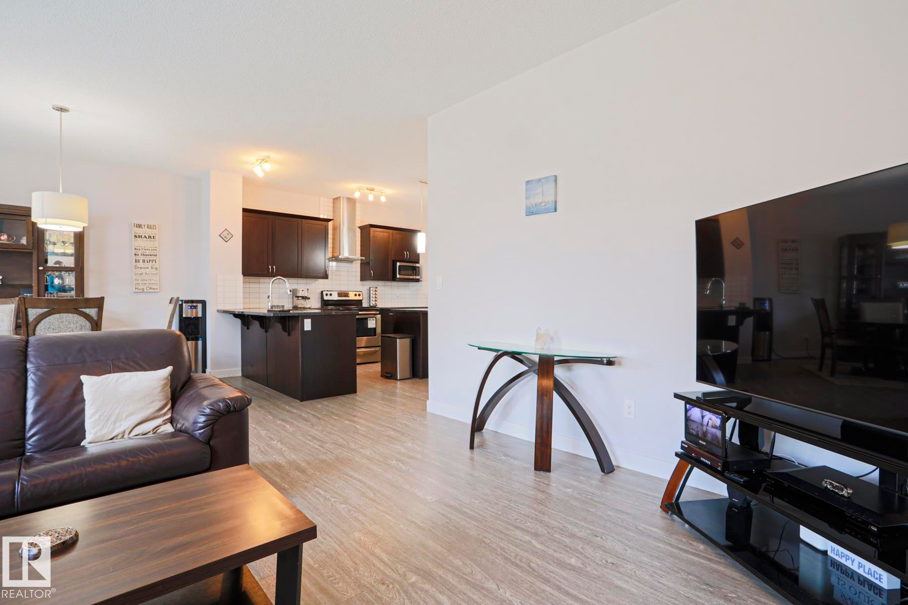 7314 Edgemont Way, Edmonton, AB - Indoor