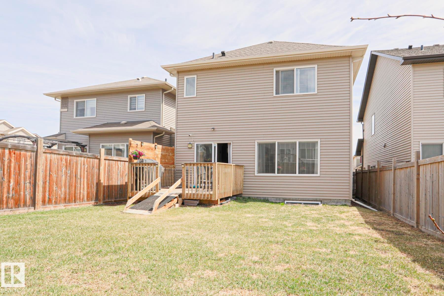 7314 Edgemont Way, Edmonton, AB - Outdoor With Exterior