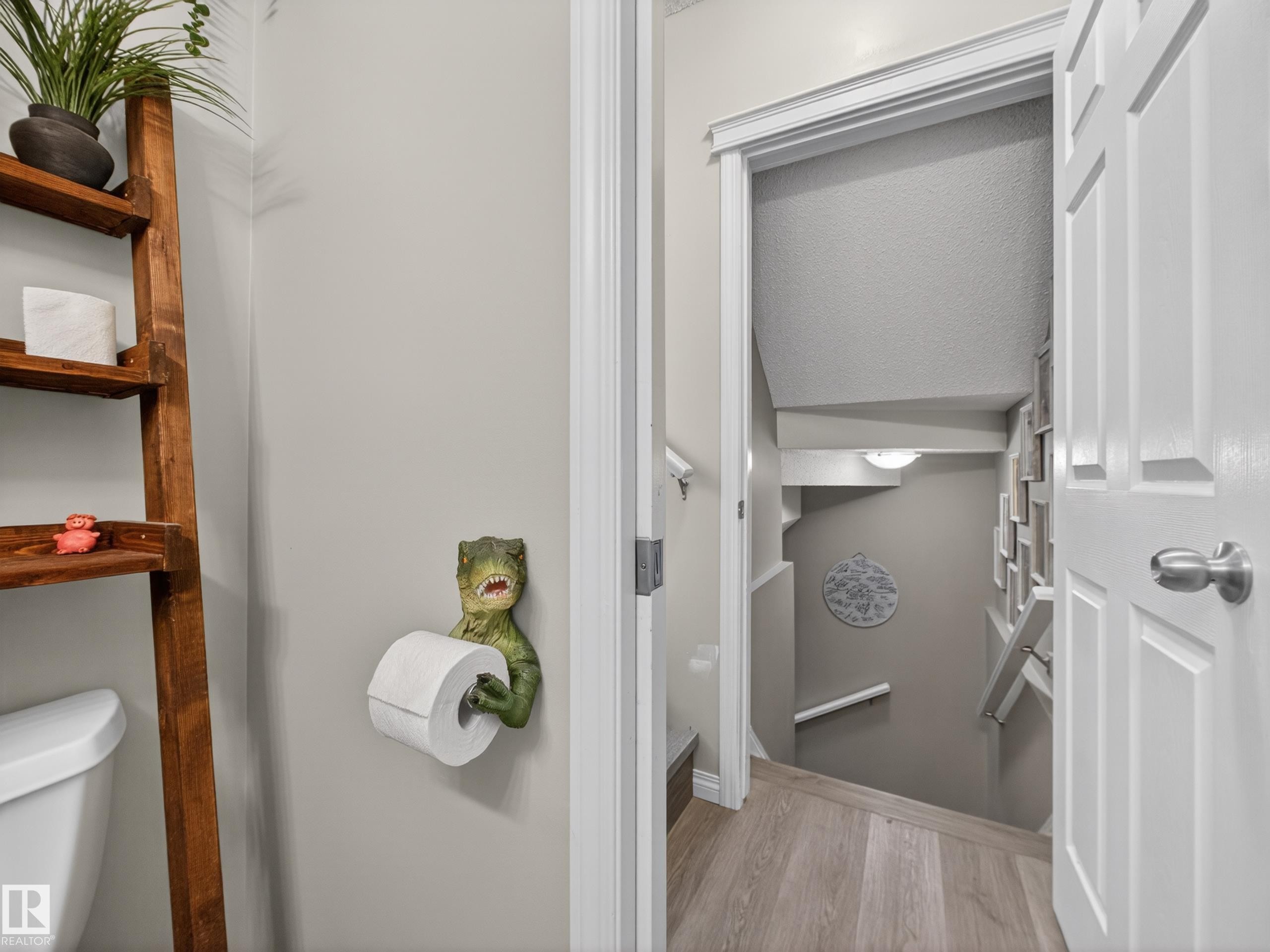 5576 Stevens Crescent Nw, Edmonton, AB - Indoor Photo Showing Other Room