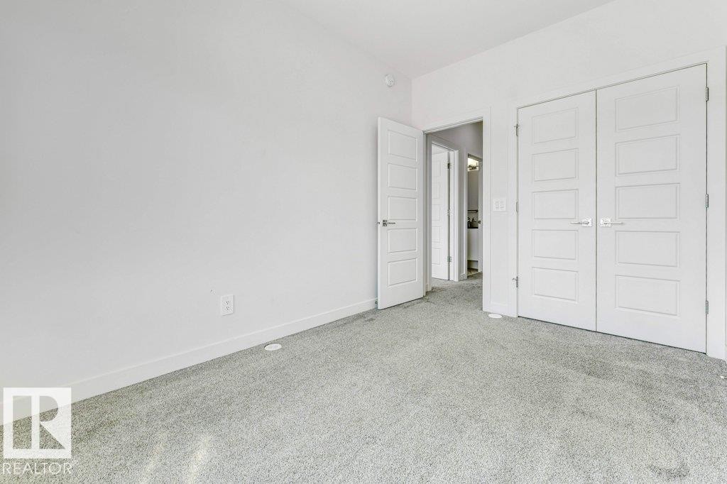 5140 23 Avenue, Edmonton, AB - Indoor Photo Showing Other Room