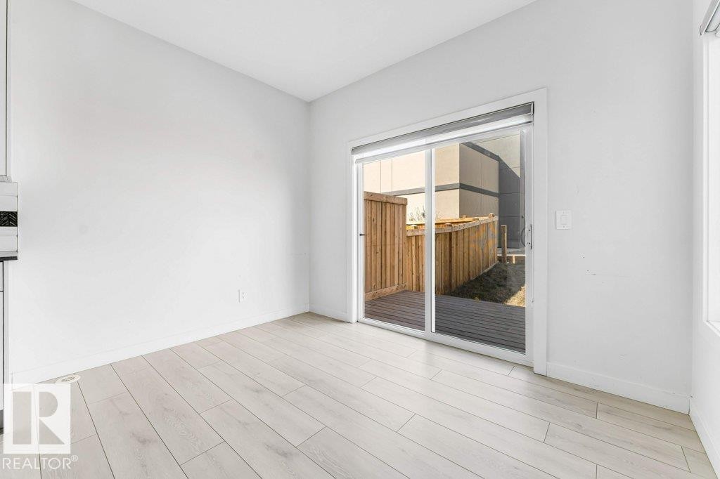 5140 23 Avenue, Edmonton, AB - Indoor Photo Showing Other Room