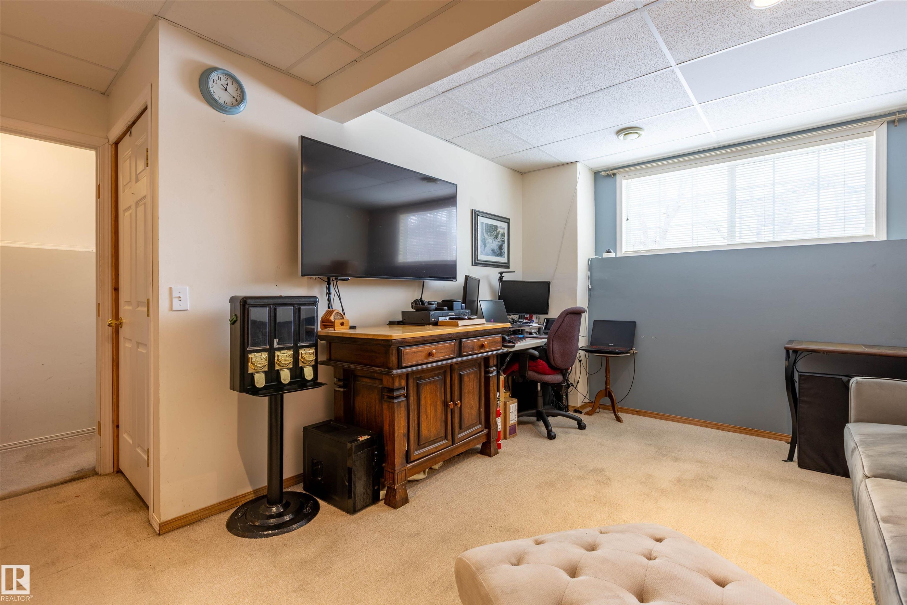 1712 Turvey Bend, Edmonton, AB - Indoor Photo Showing Office