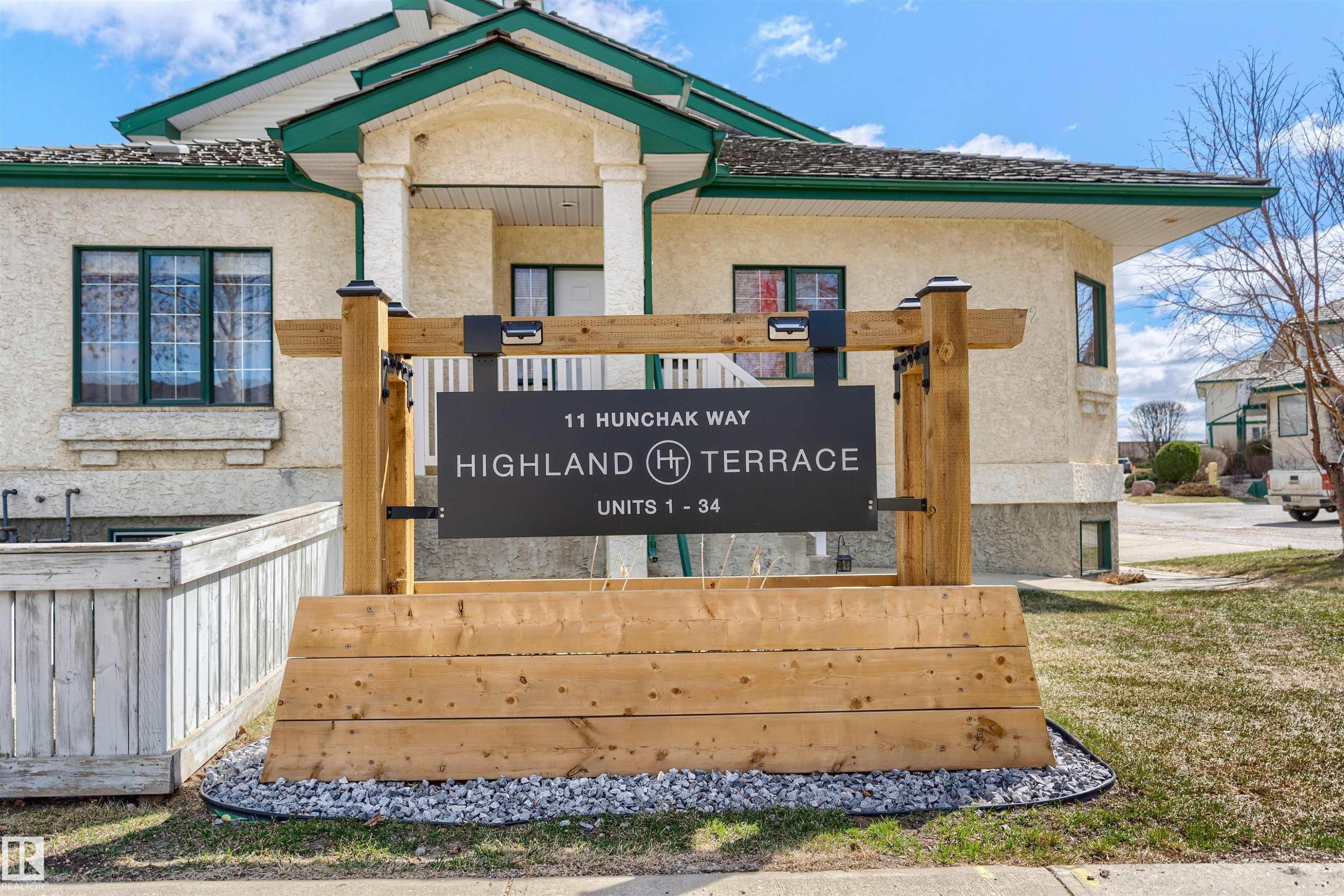 26 11 Hunchak Way, St. Albert, AB - Outdoor