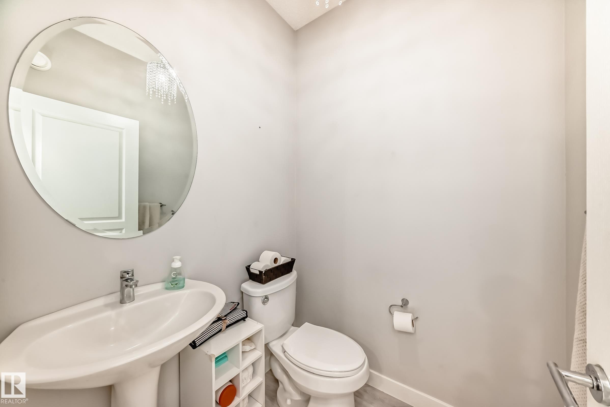 18127 77 Street, Edmonton, AB - Indoor Photo Showing Bathroom