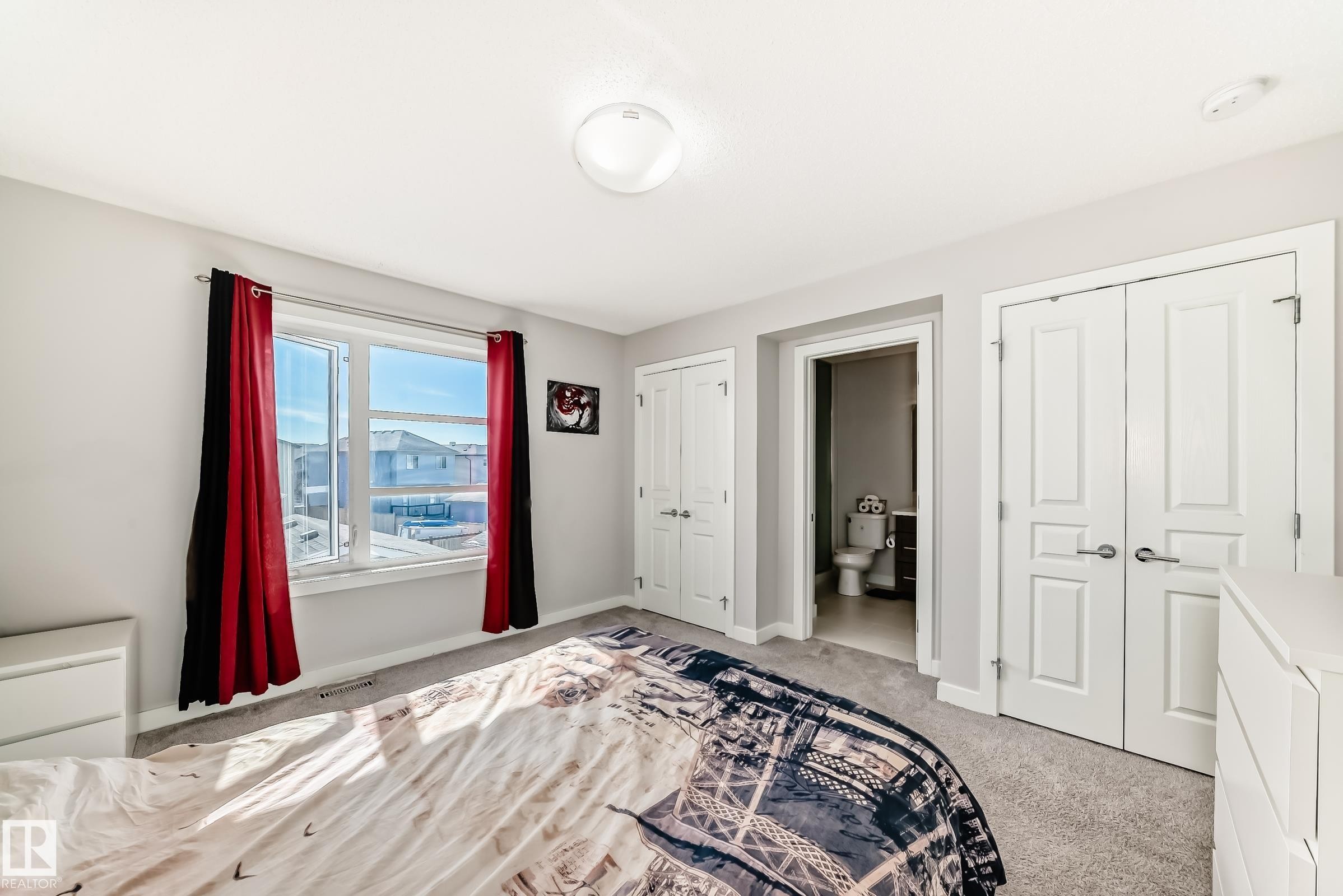 18127 77 Street, Edmonton, AB - Indoor Photo Showing Bedroom