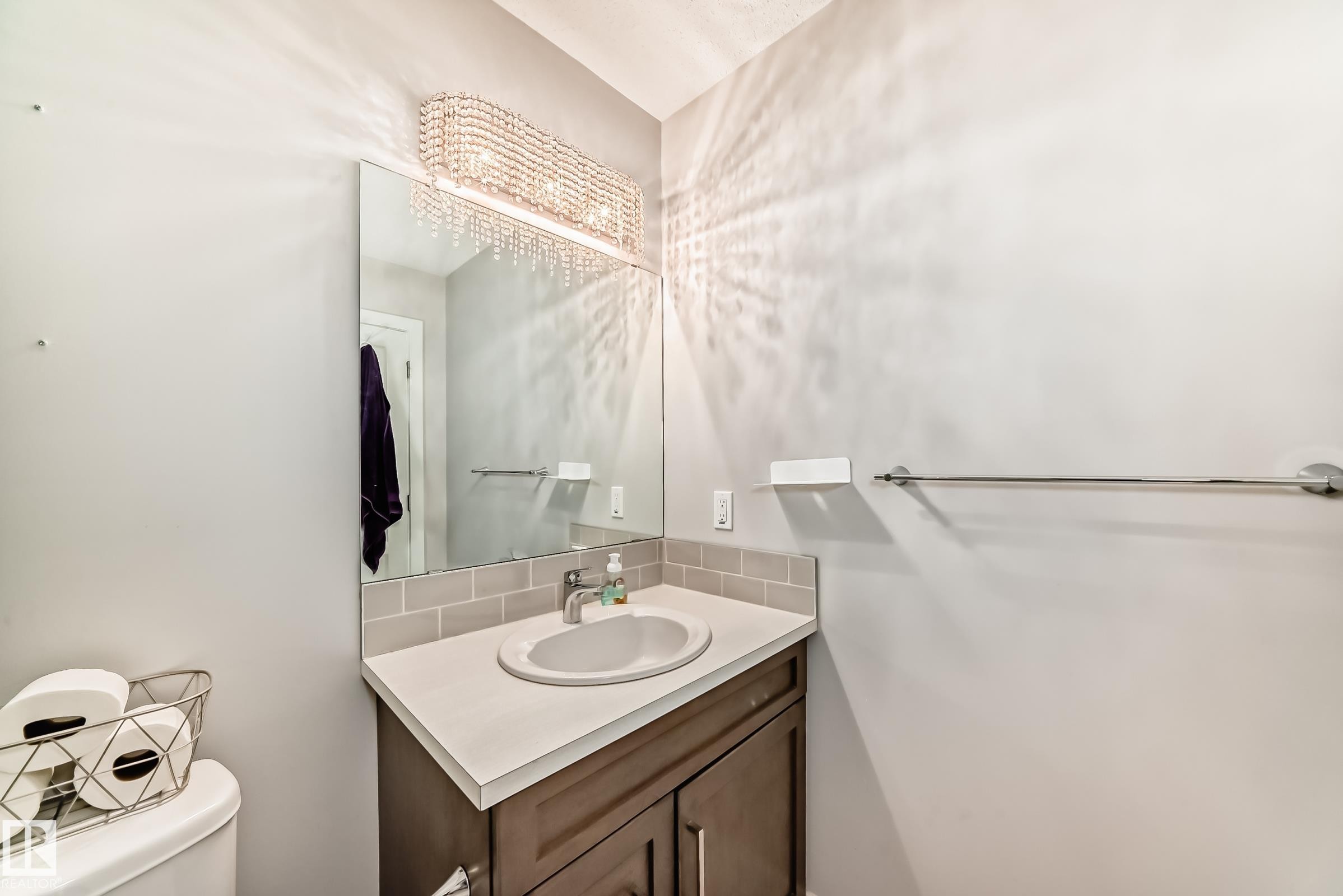 18127 77 Street, Edmonton, AB - Indoor Photo Showing Bathroom