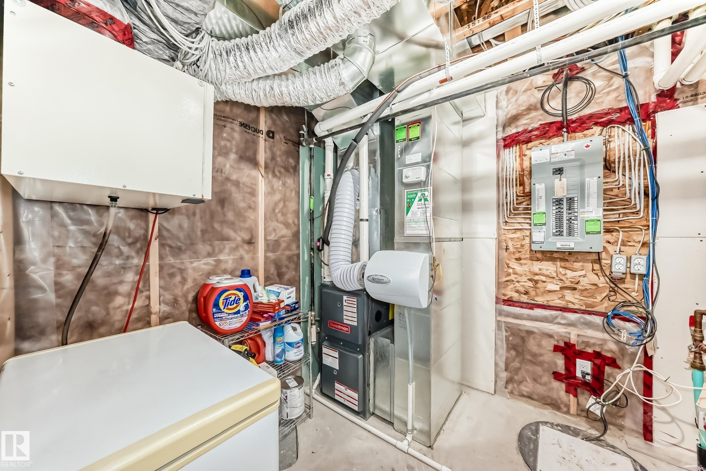 18127 77 Street, Edmonton, AB - Indoor