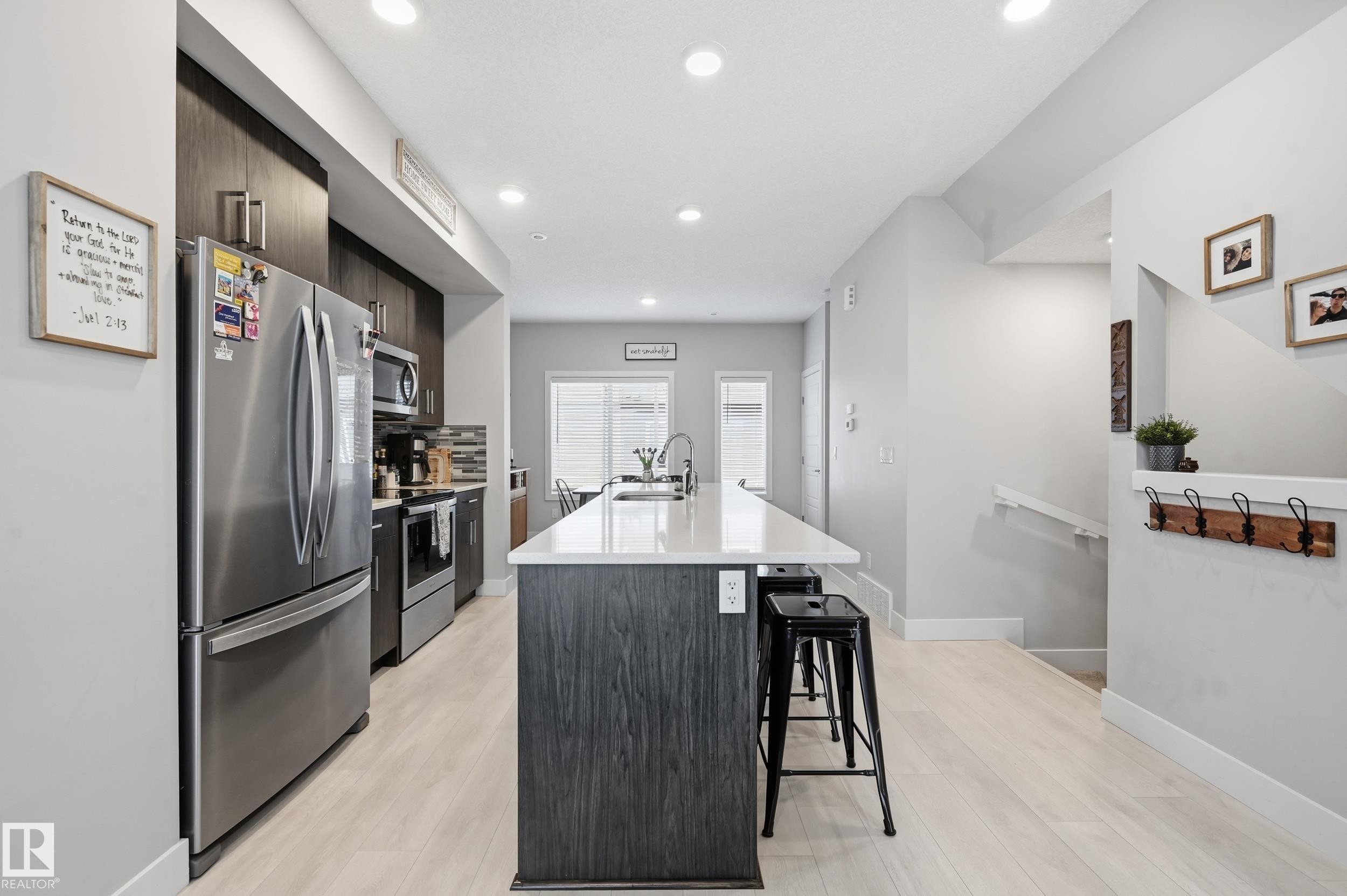 24 215 Saddleback Road, Edmonton, AB - Indoor Photo Showing Kitchen With Upgraded Kitchen
