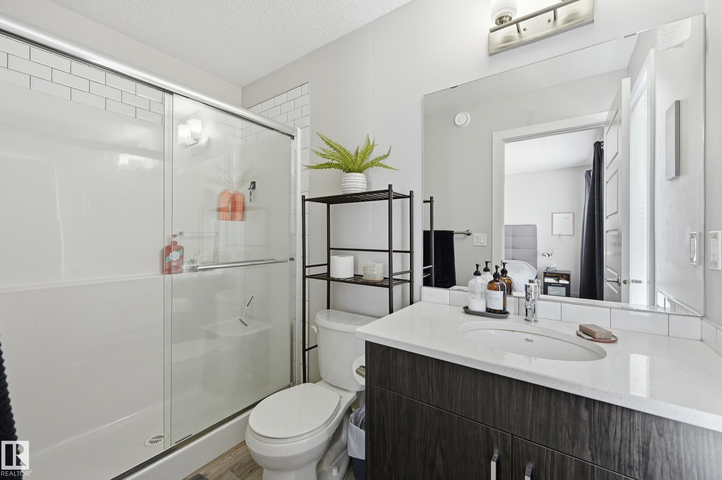 24 215 Saddleback Road, Edmonton, AB - Indoor Photo Showing Bathroom
