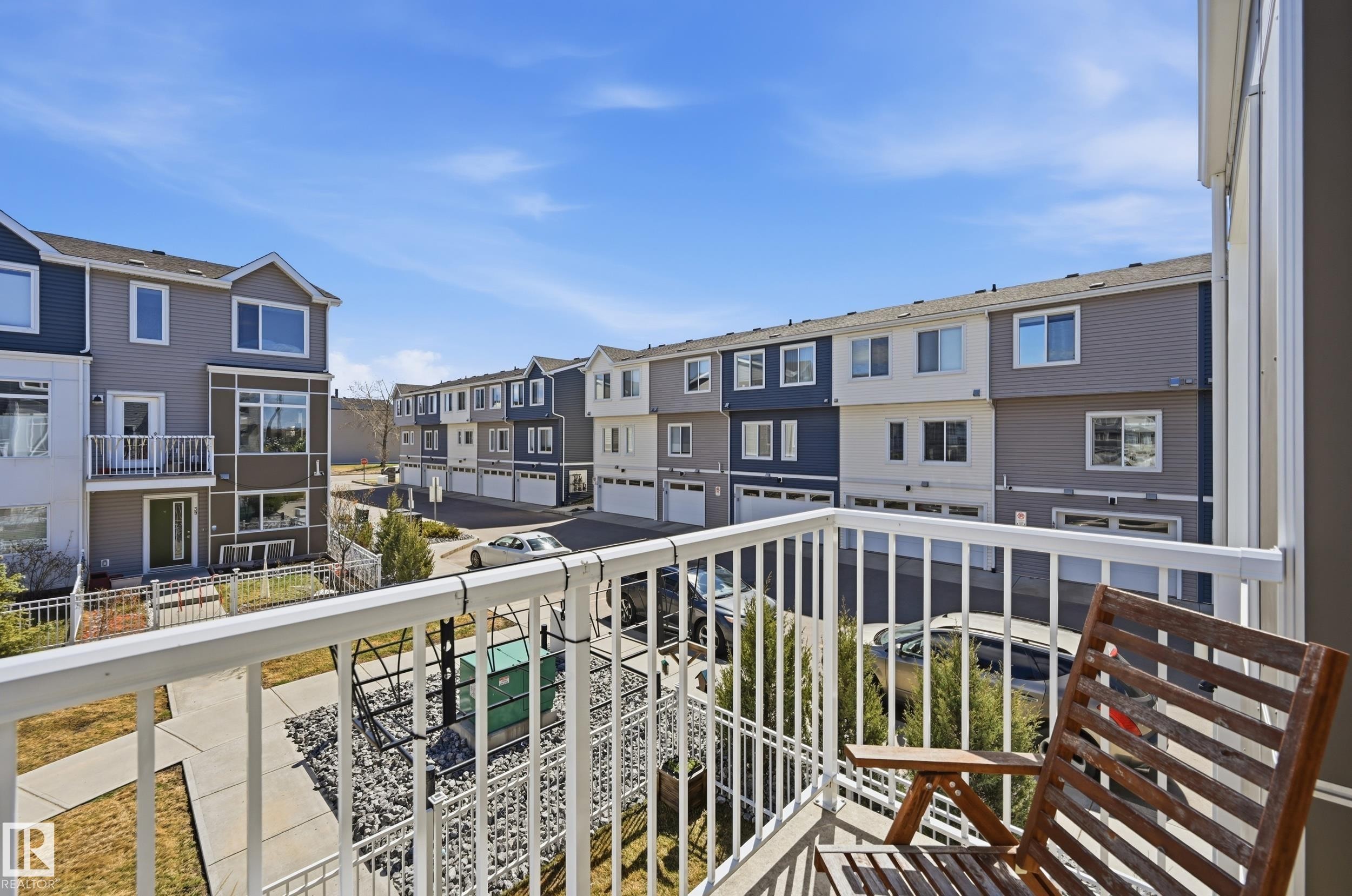24 215 Saddleback Road, Edmonton, AB - Outdoor