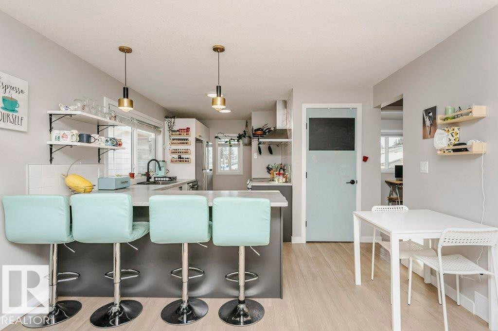 9020 152 Street, Edmonton, AB - Indoor Photo Showing Dining Room