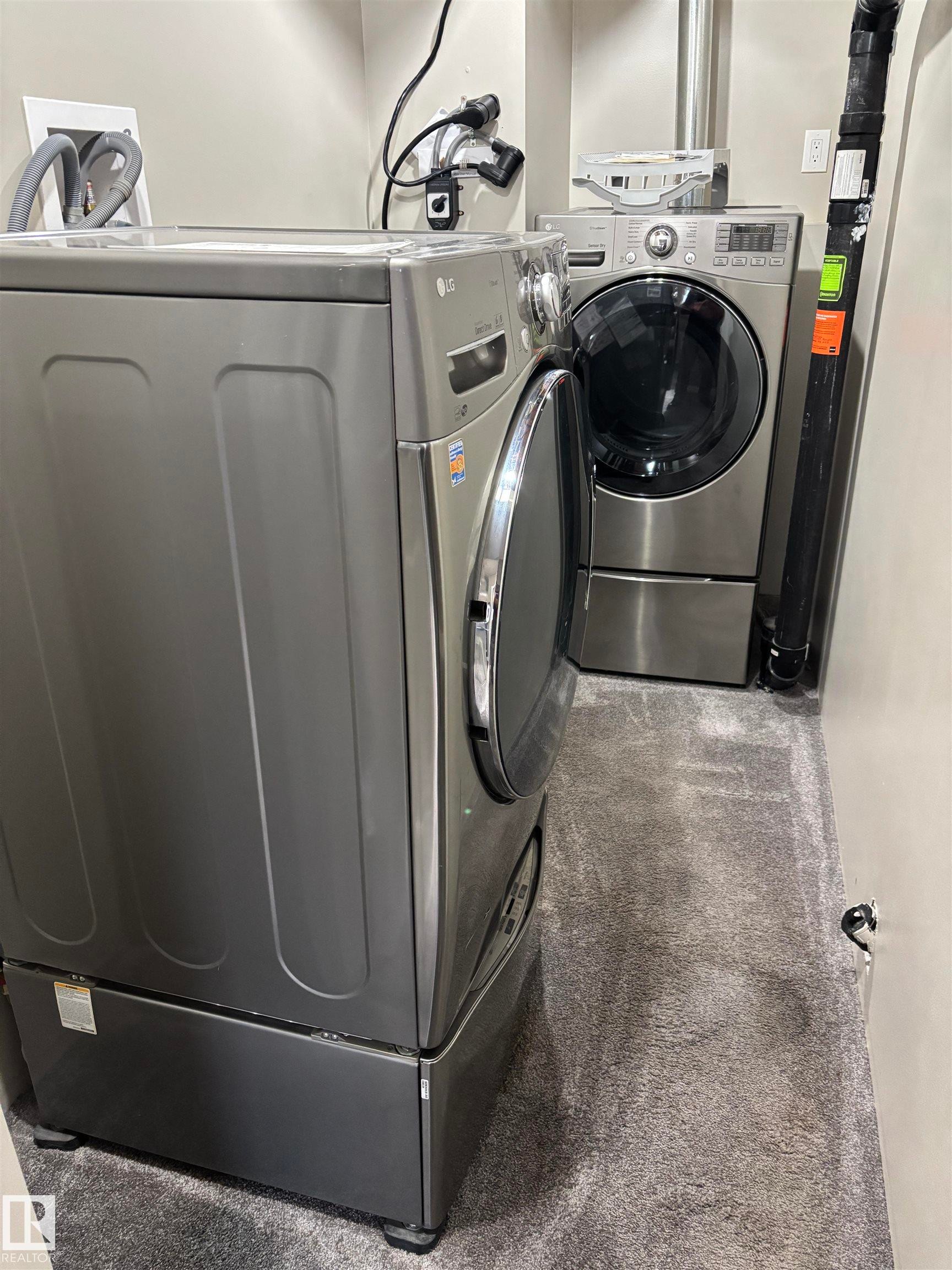 4908 17 Avenue, Edmonton, AB - Indoor Photo Showing Laundry Room
