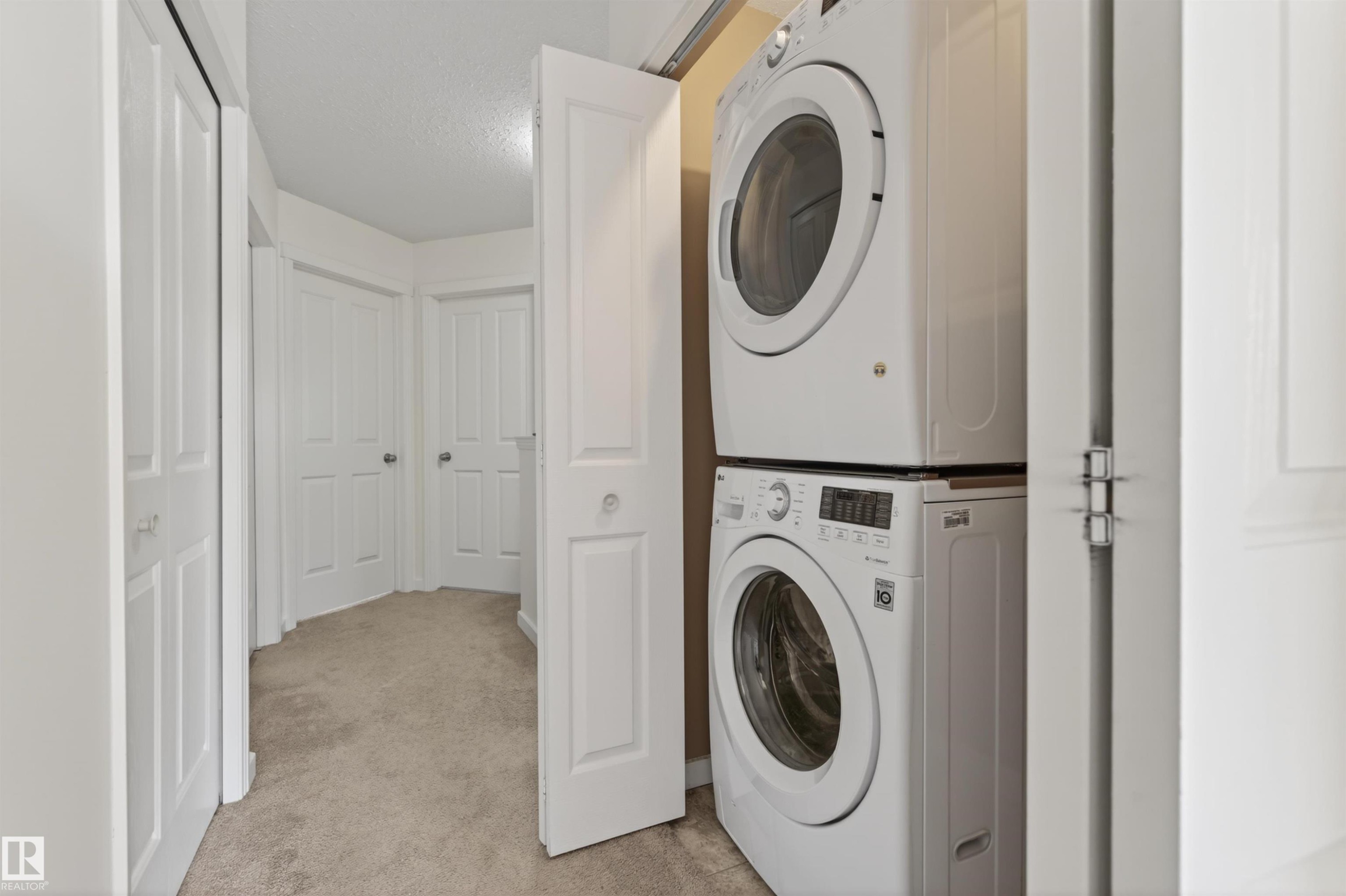 702C Rocky Way, Cold Lake, AB - Indoor Photo Showing Laundry Room