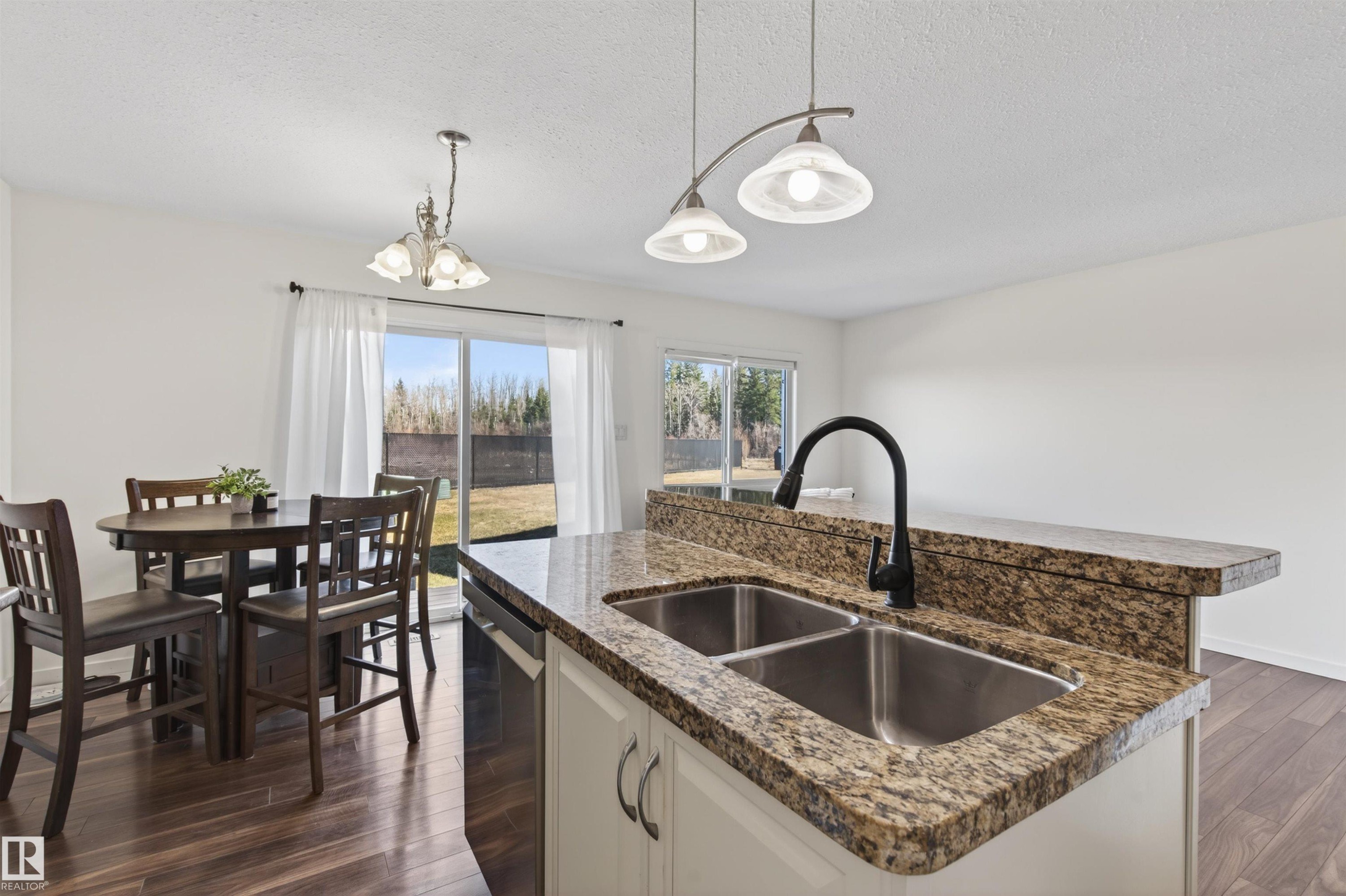 702C Rocky Way, Cold Lake, AB - Indoor
