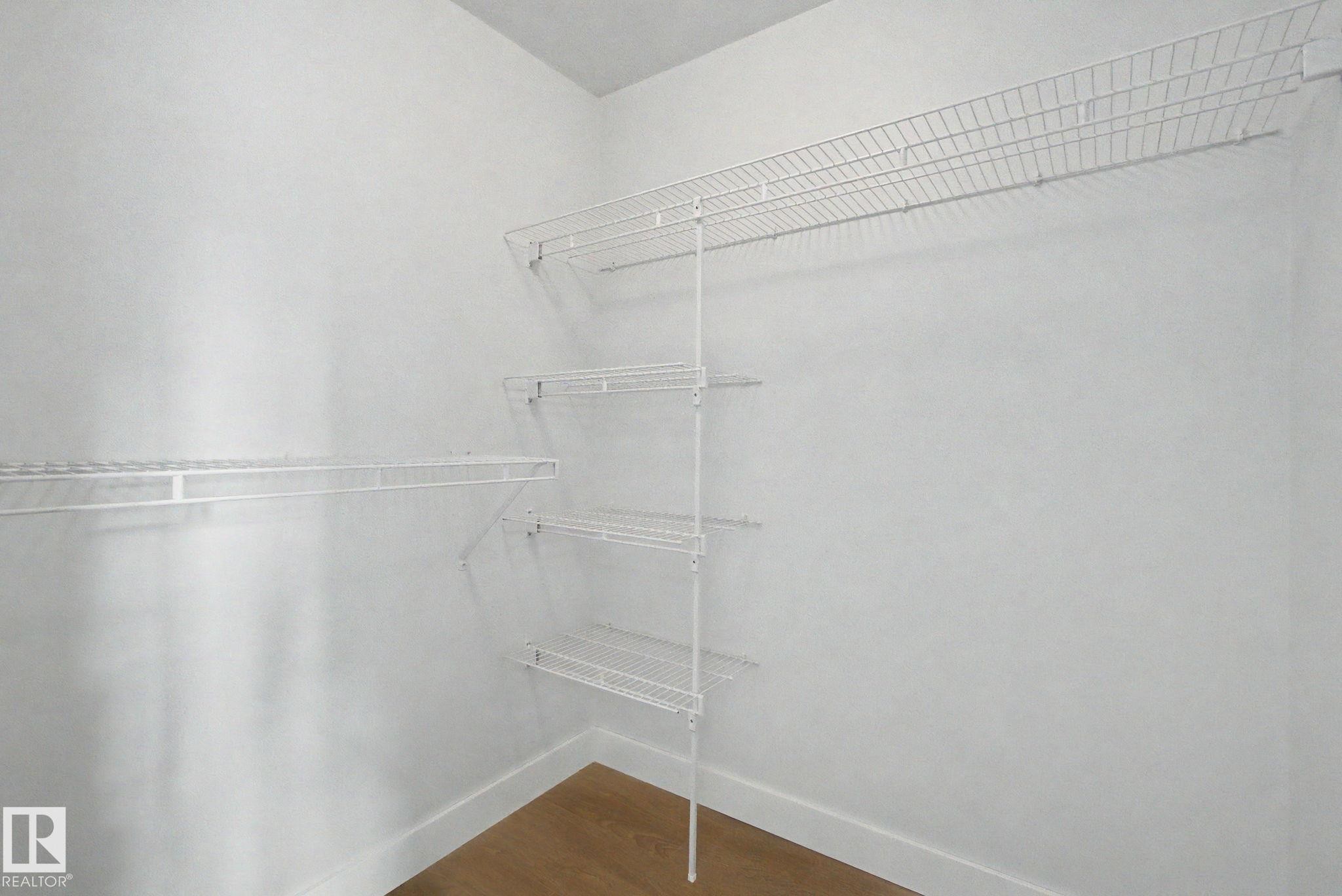 #411 10033 110 St Nw, Edmonton, AB - Indoor With Storage