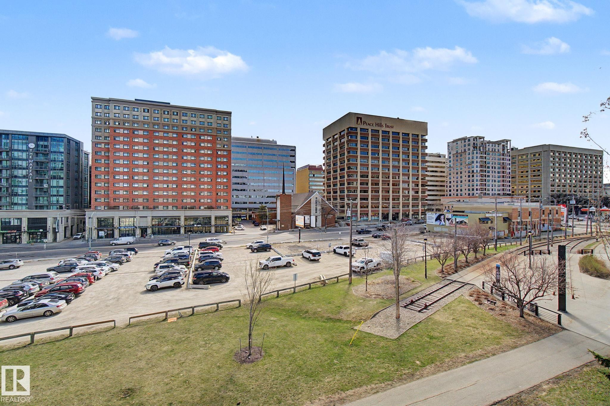 #411 10033 110 St Nw, Edmonton, AB - Outdoor