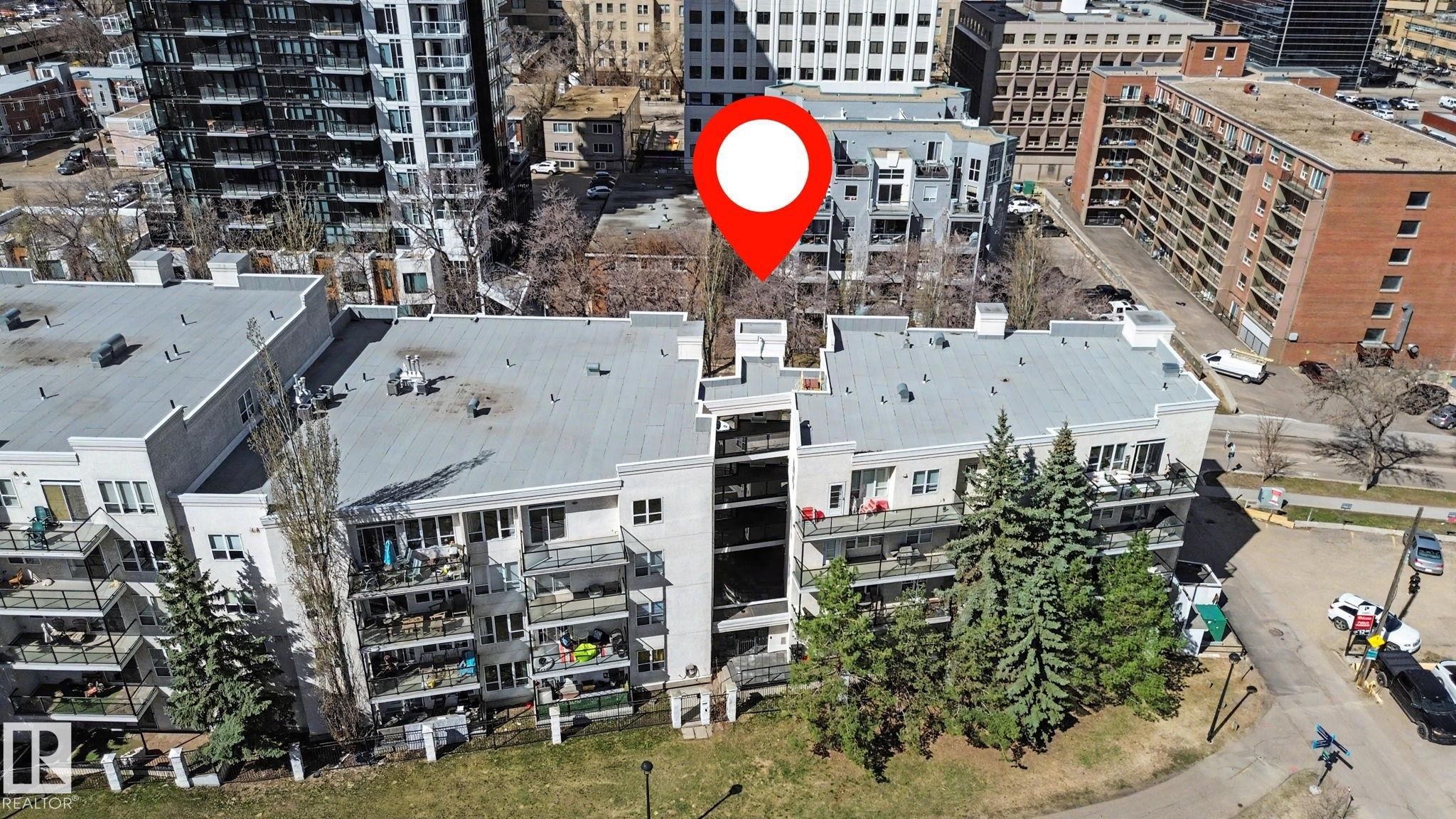 #411 10033 110 St Nw, Edmonton, AB - Outdoor