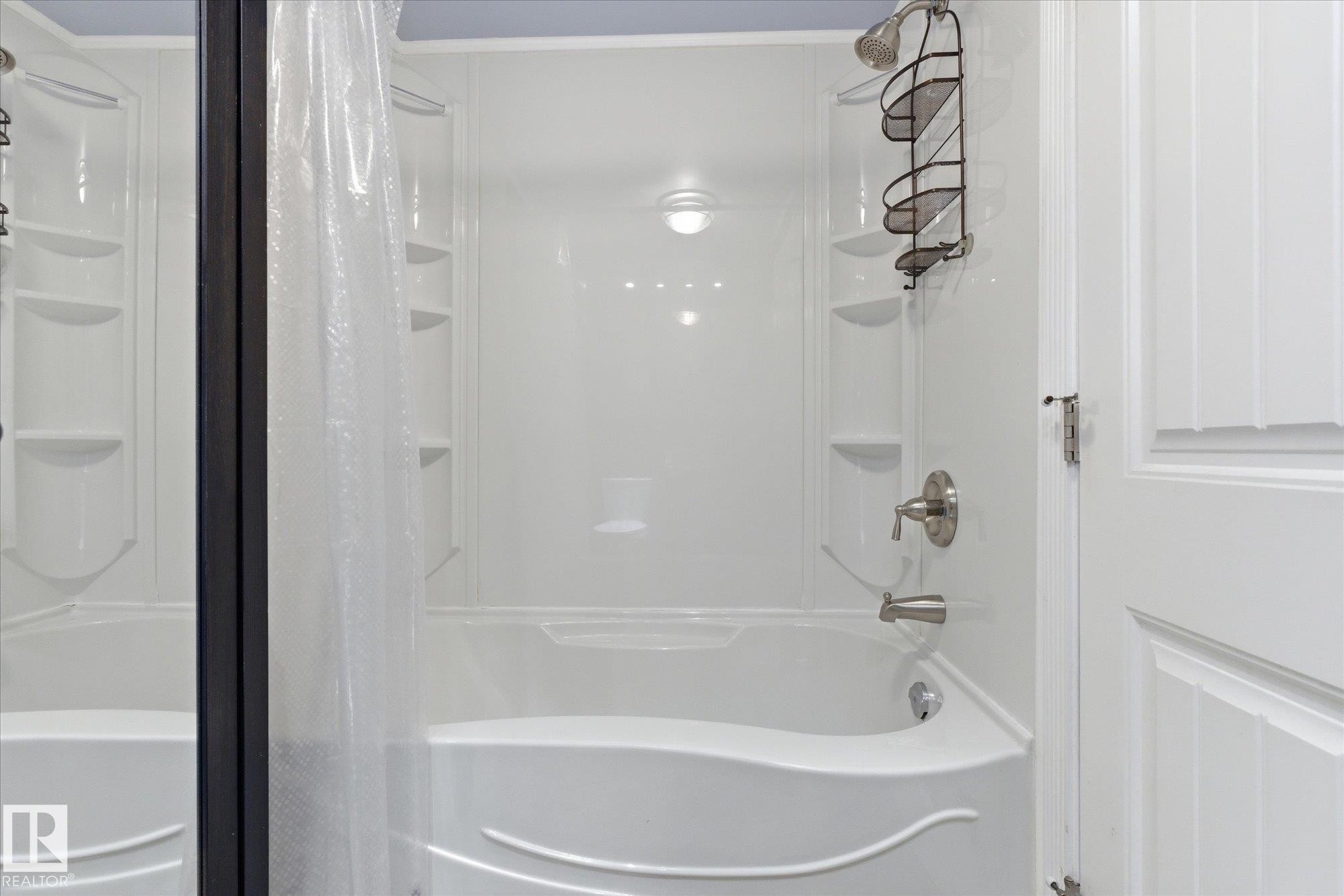 81 Ridgewood Terrace, St. Albert, AB - Indoor Photo Showing Bathroom
