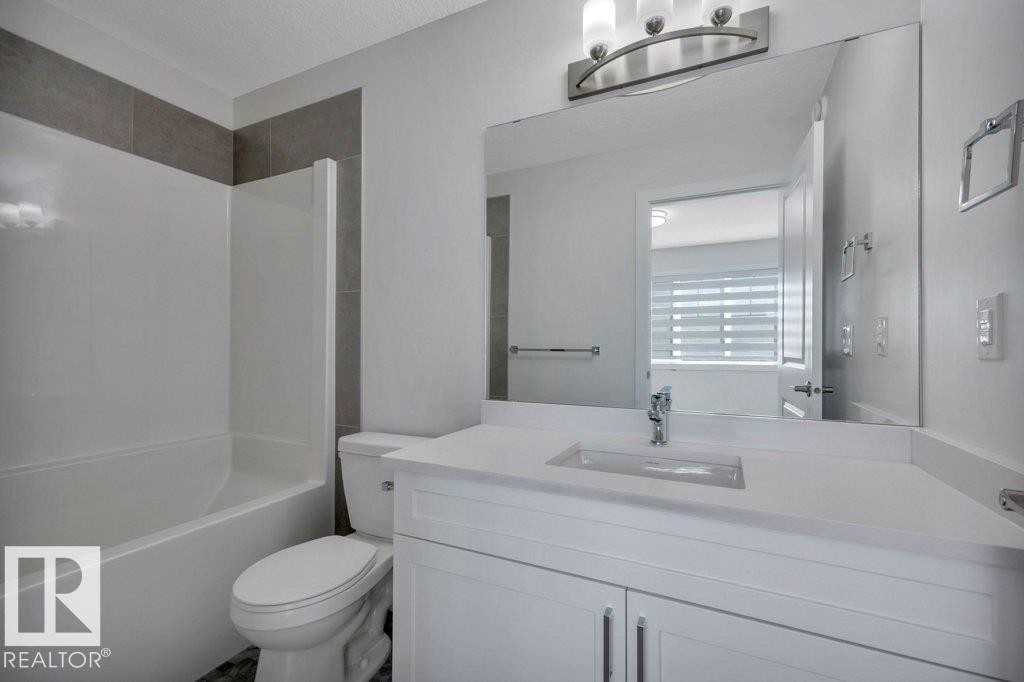 46 603 Orchards Boulevard, Edmonton, AB - Indoor Photo Showing Bathroom
