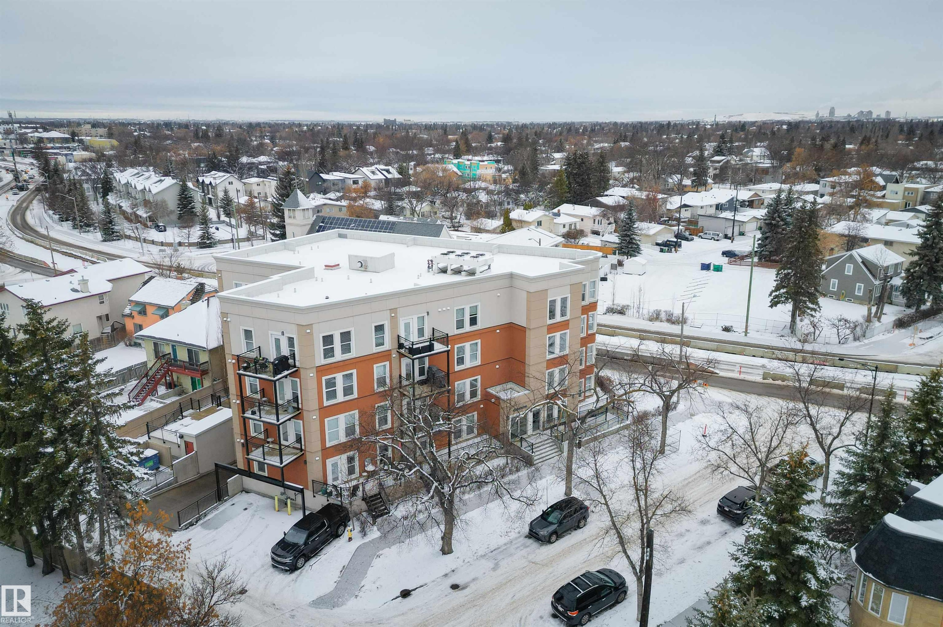 405 10126 144 Street, Edmonton, AB - Outdoor With View