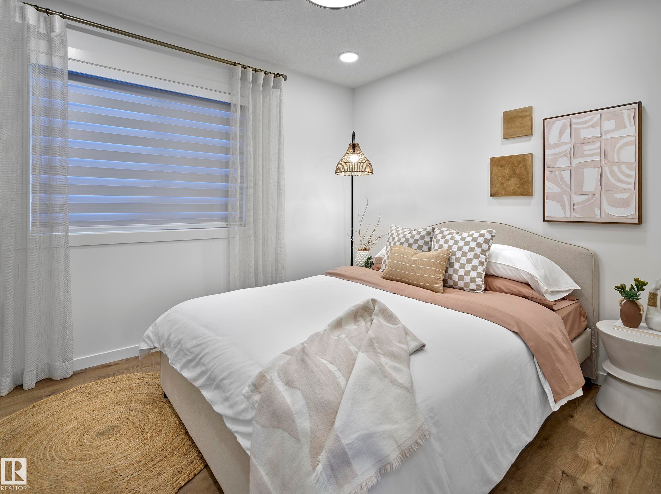 2111 210 Street, Edmonton, AB - Indoor Photo Showing Bedroom
