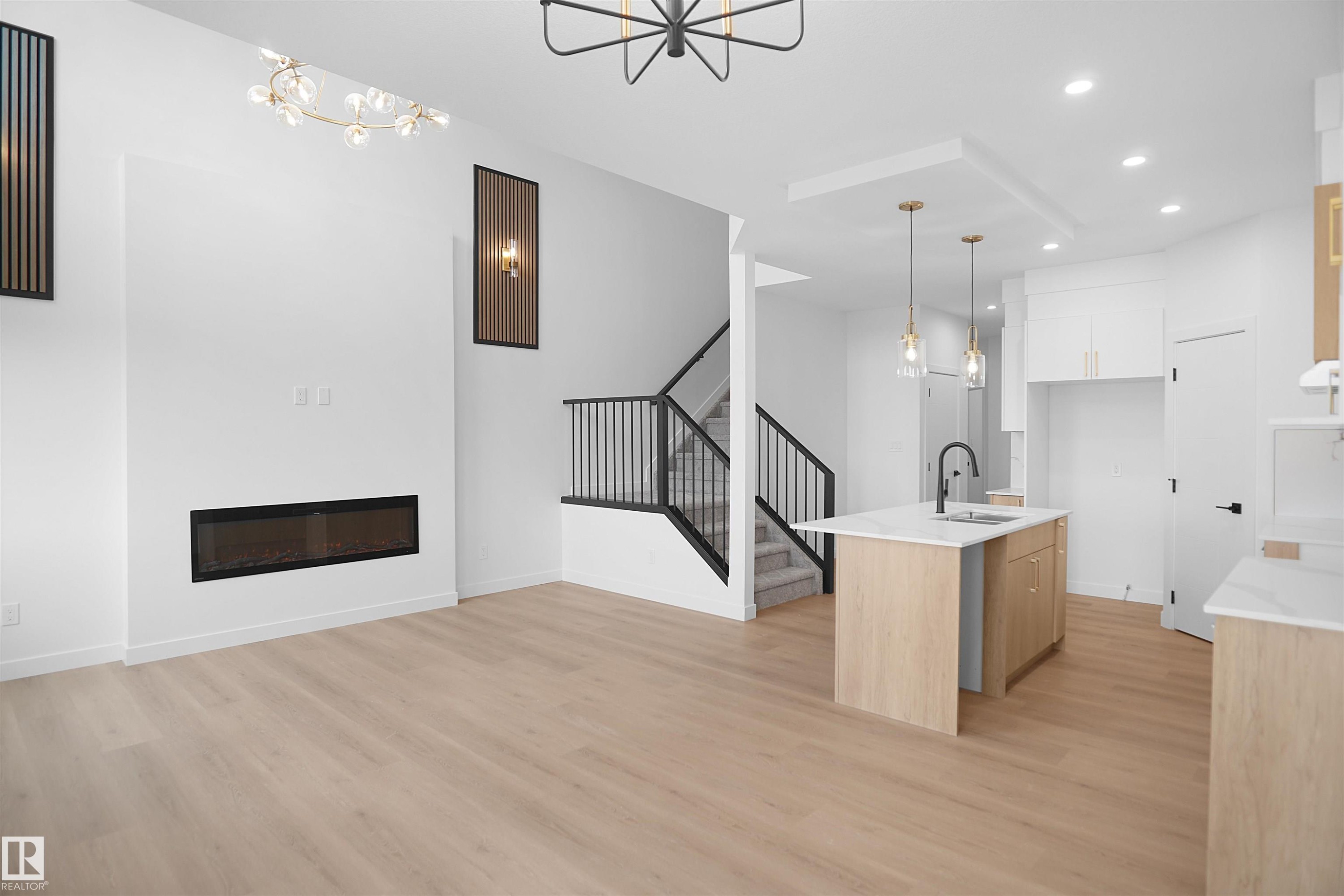 119 Peirwyck Loop, Spruce Grove, AB - Indoor