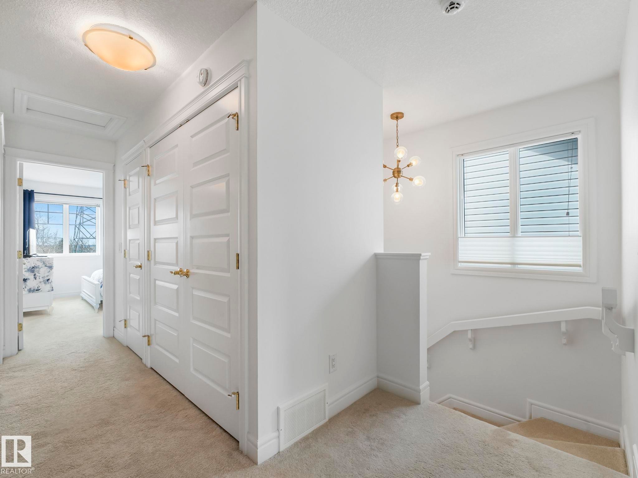 3843 Robins Crescent, Edmonton, AB - Indoor Photo Showing Other Room