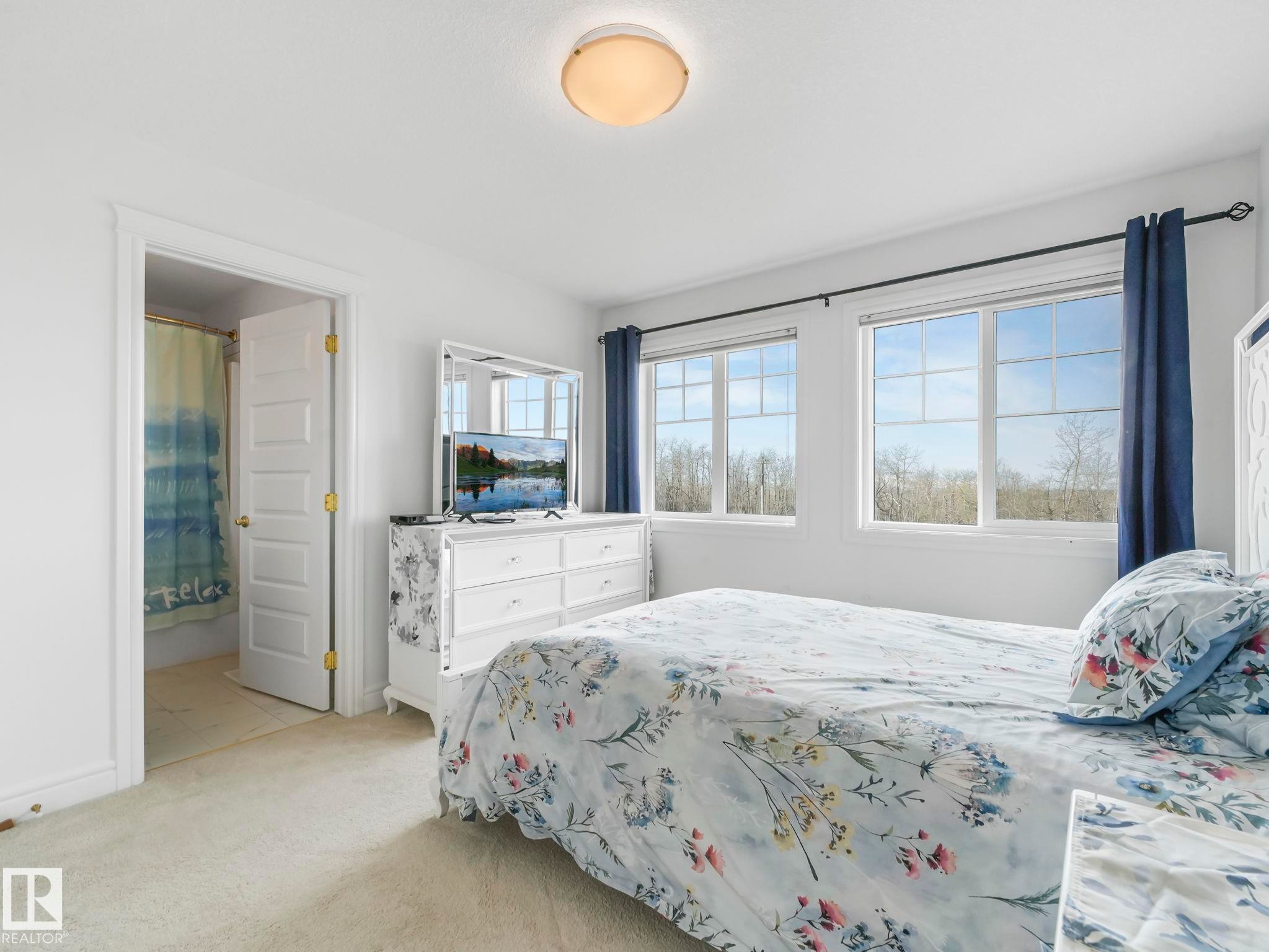 3843 Robins Crescent, Edmonton, AB - Indoor Photo Showing Bedroom