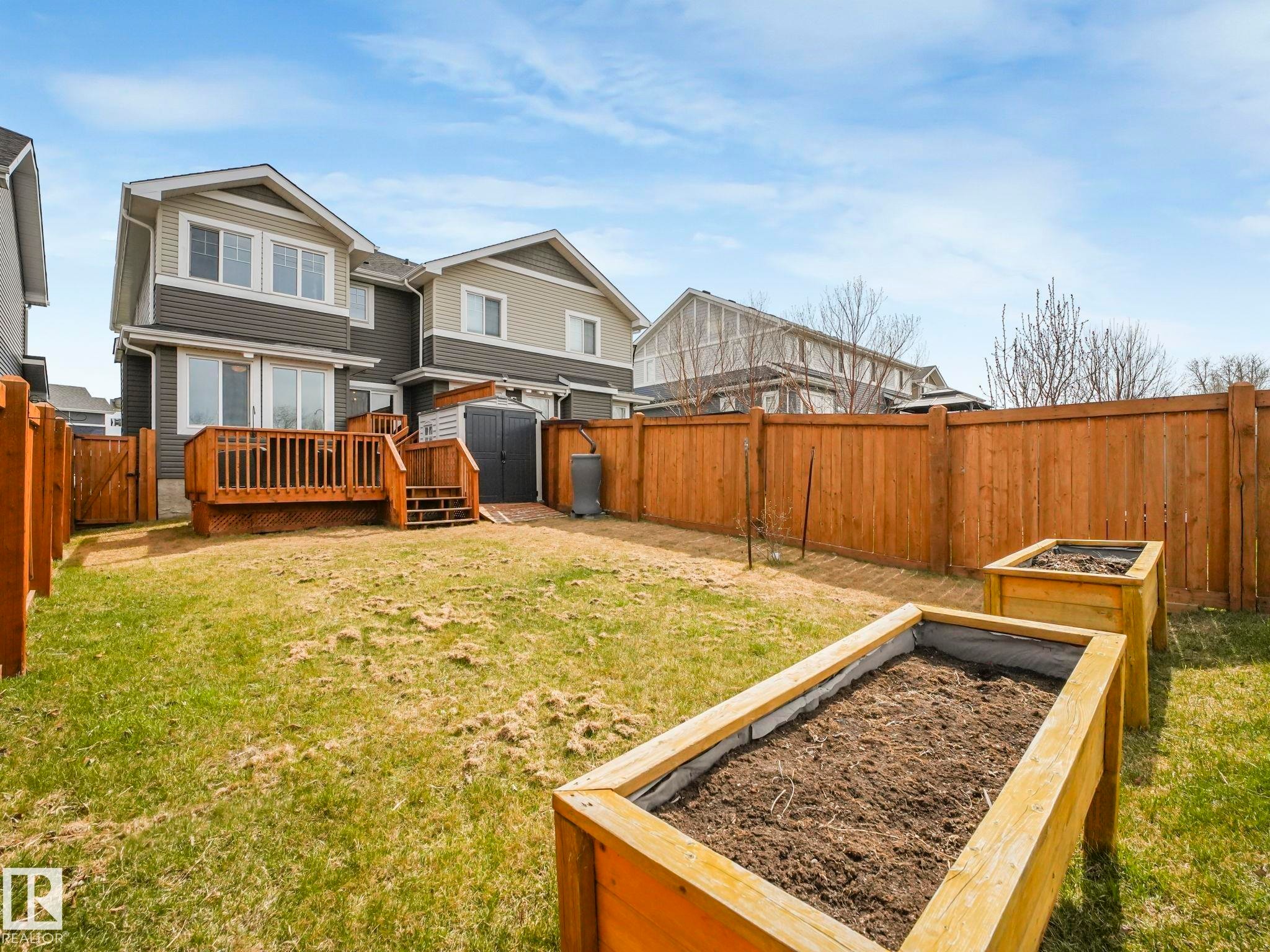 3843 Robins Crescent, Edmonton, AB - Outdoor With Deck Patio Veranda