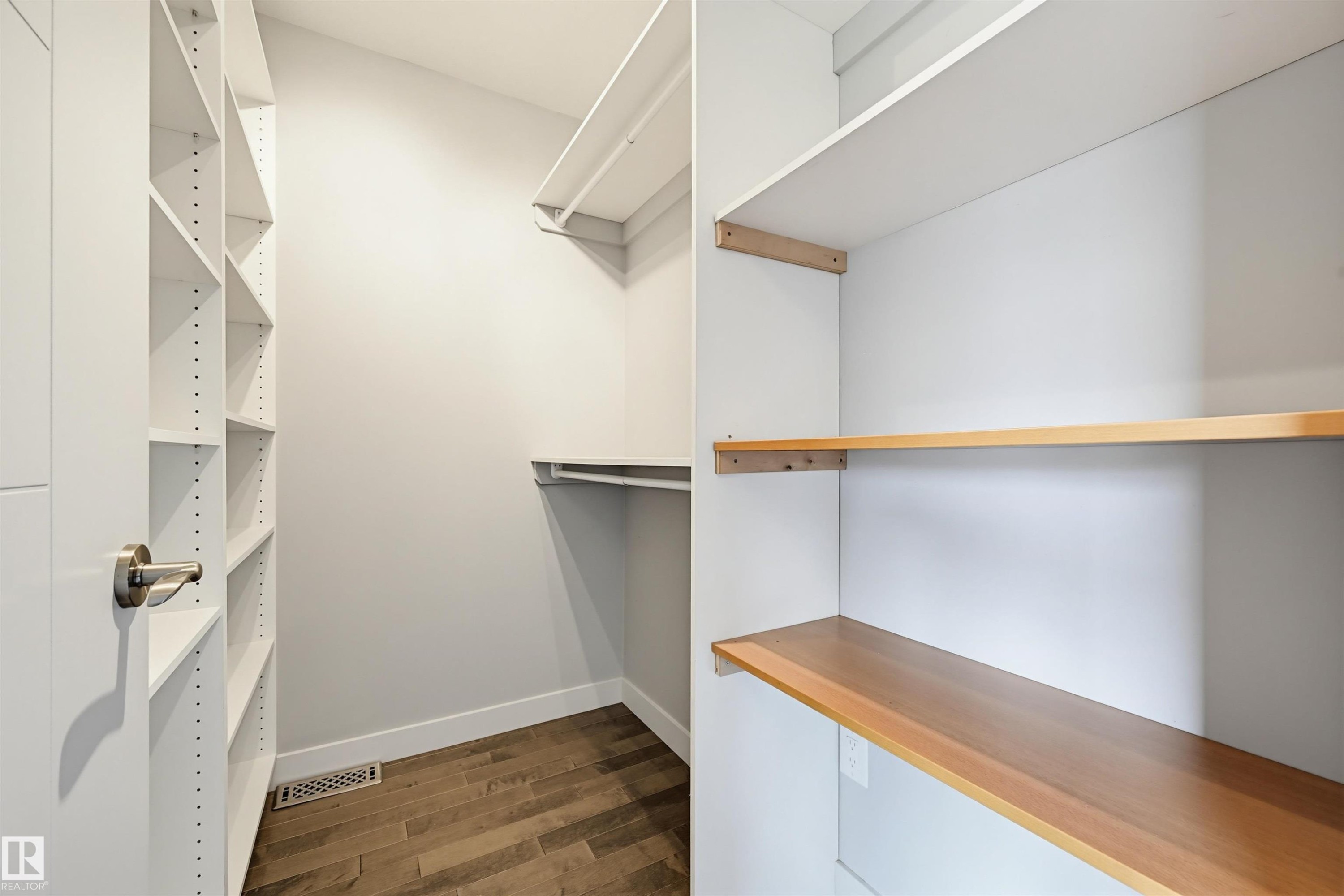 8834 91 Street, Edmonton, AB - Indoor With Storage
