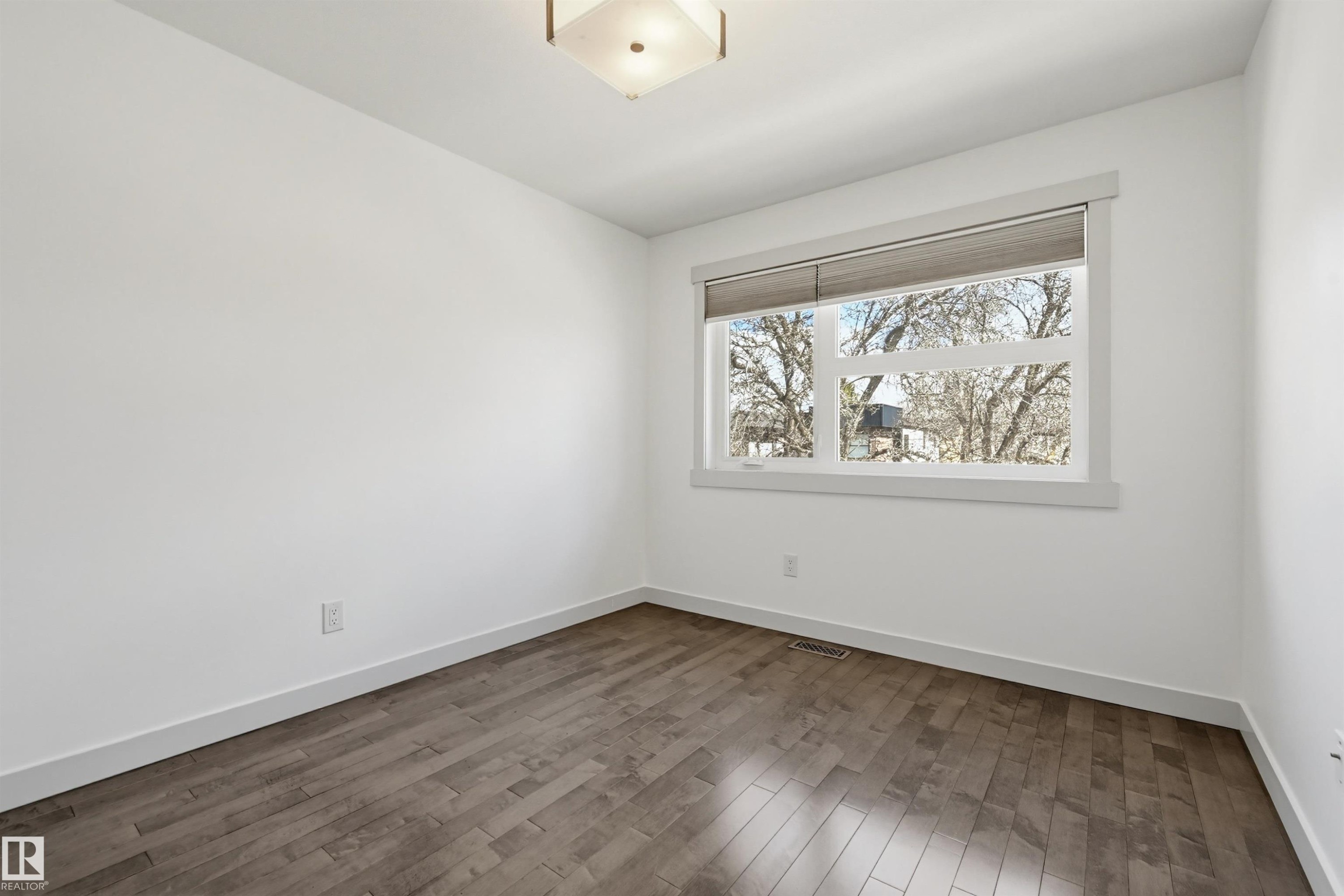 8834 91 Street, Edmonton, AB - Indoor Photo Showing Other Room