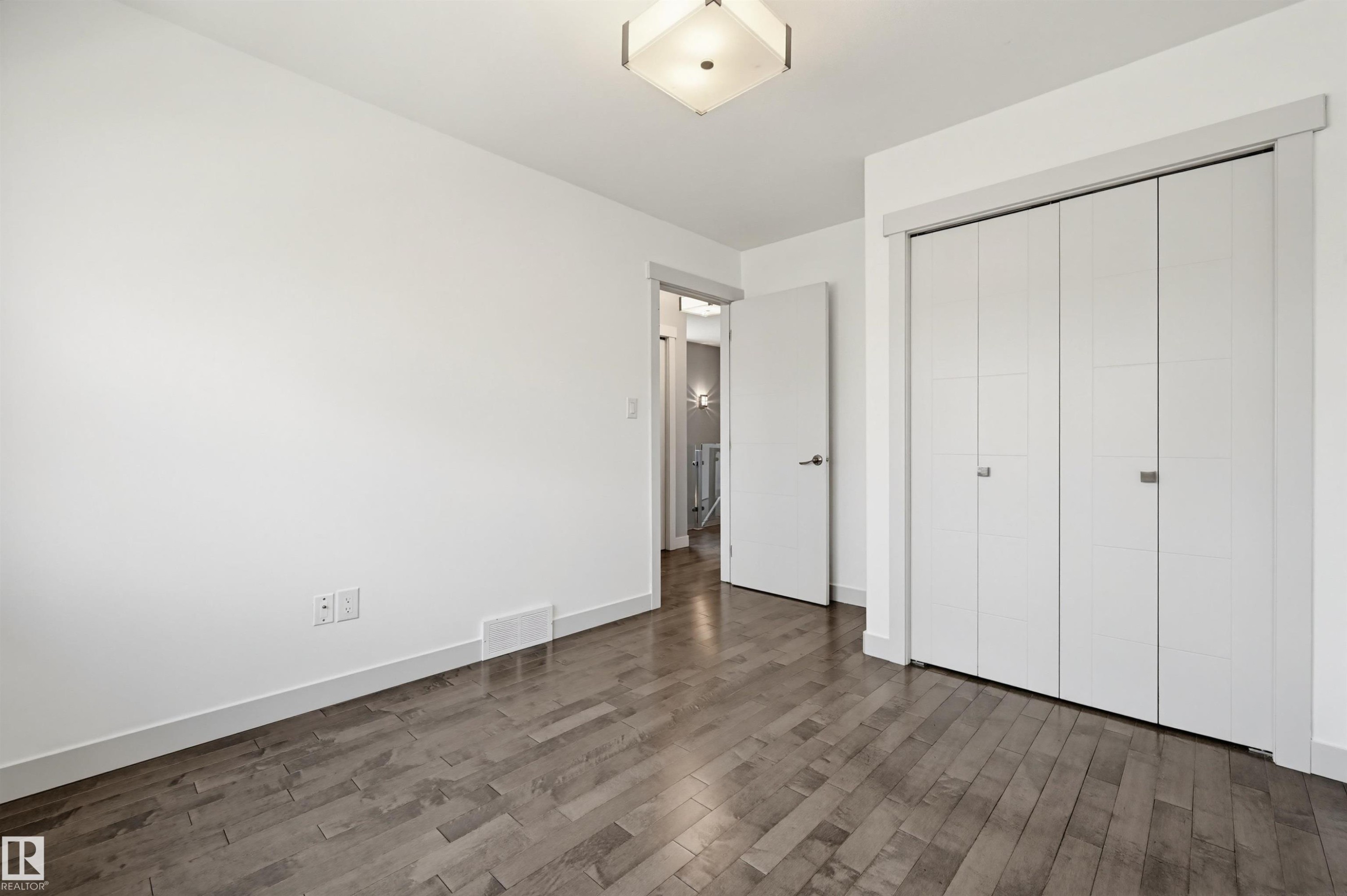 8834 91 Street, Edmonton, AB - Indoor Photo Showing Other Room
