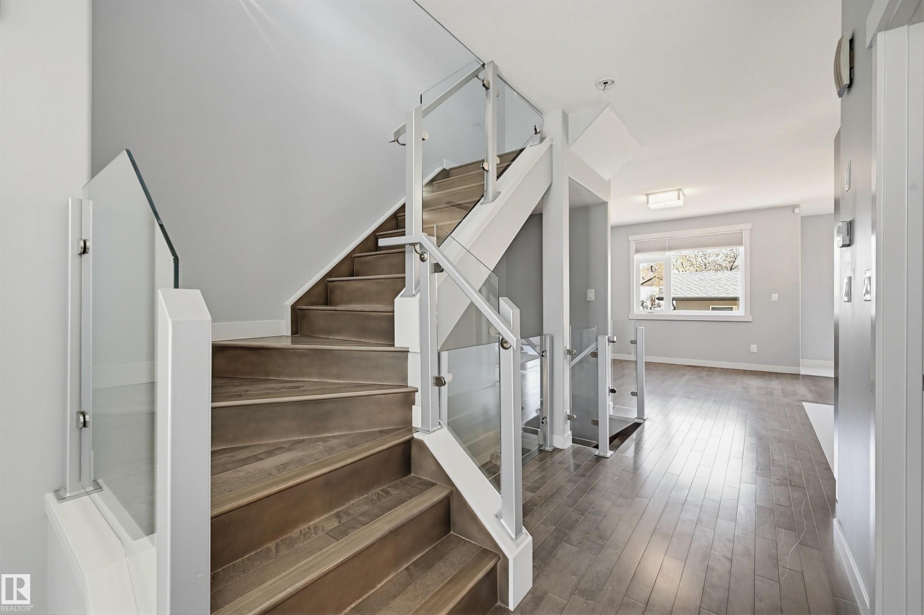 8834 91 Street, Edmonton, AB - Indoor Photo Showing Other Room