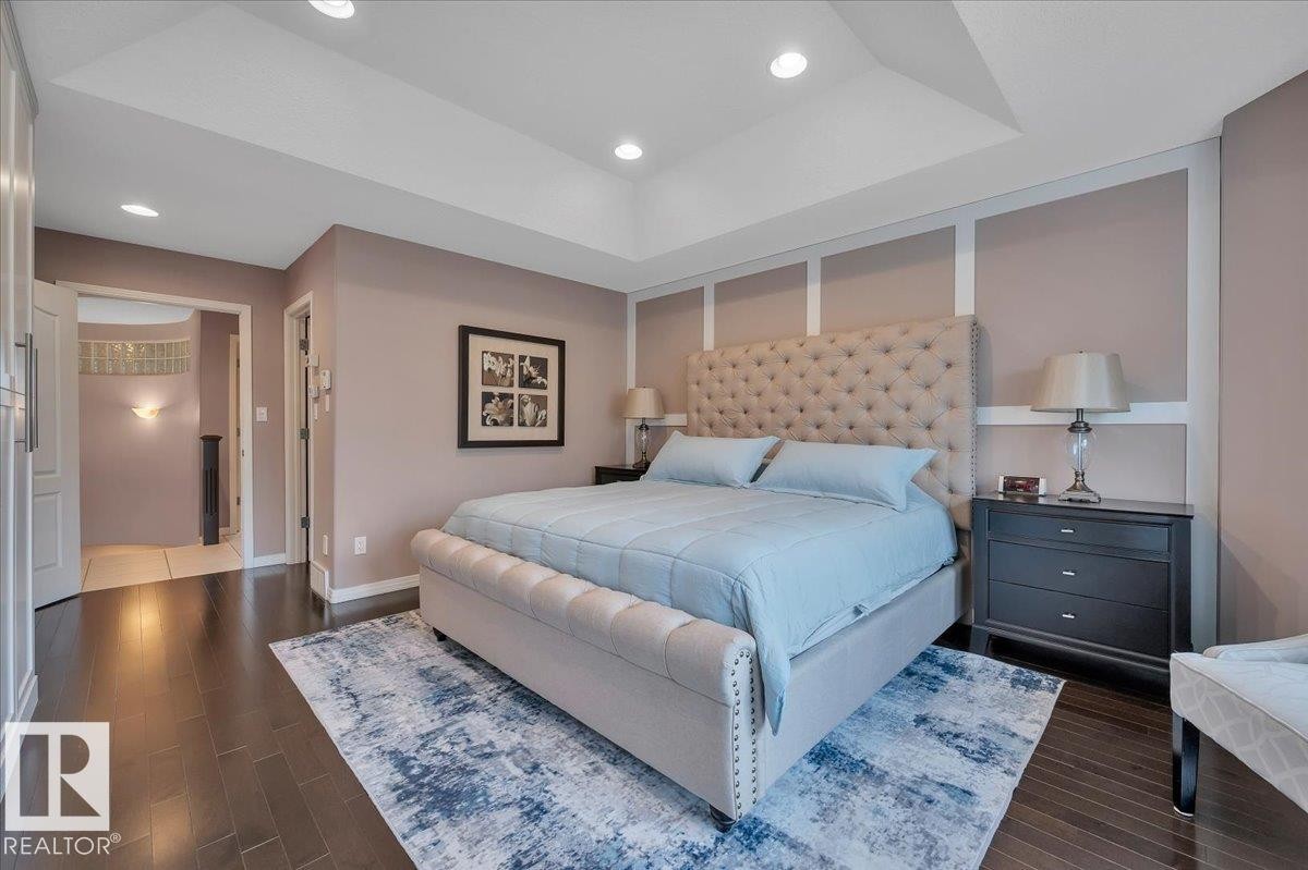314 Weaver Point(E), Edmonton, AB - Indoor Photo Showing Bedroom