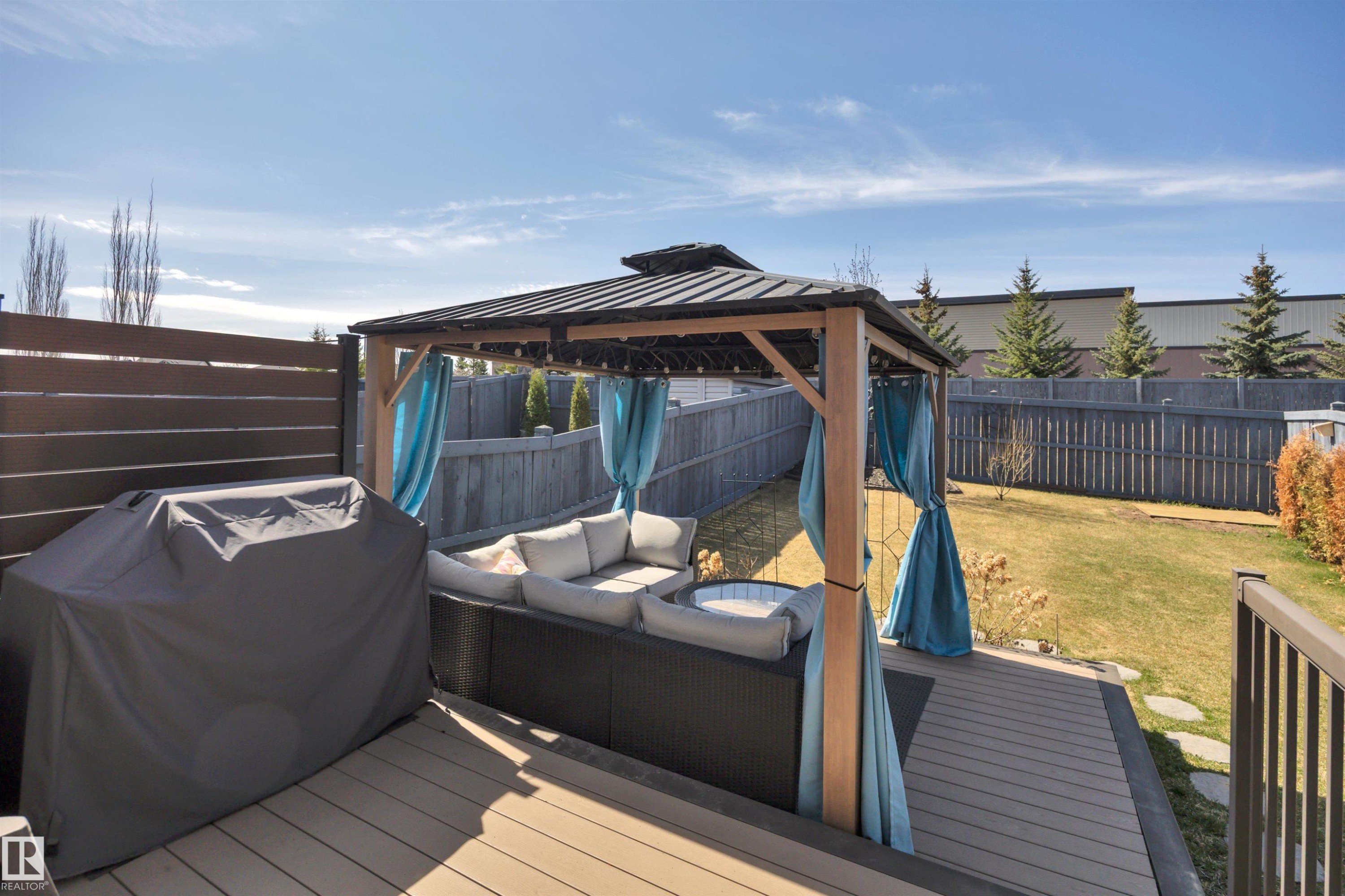 3911 Gallinger Loop, Edmonton, AB - Outdoor With Deck Patio Veranda With Exterior