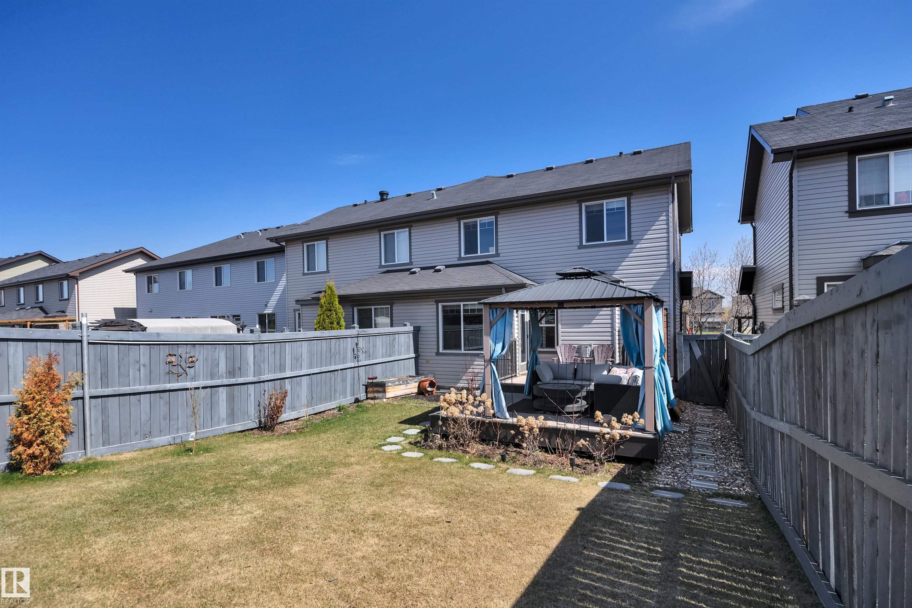 3911 Gallinger Loop, Edmonton, AB - Outdoor With Deck Patio Veranda With Exterior