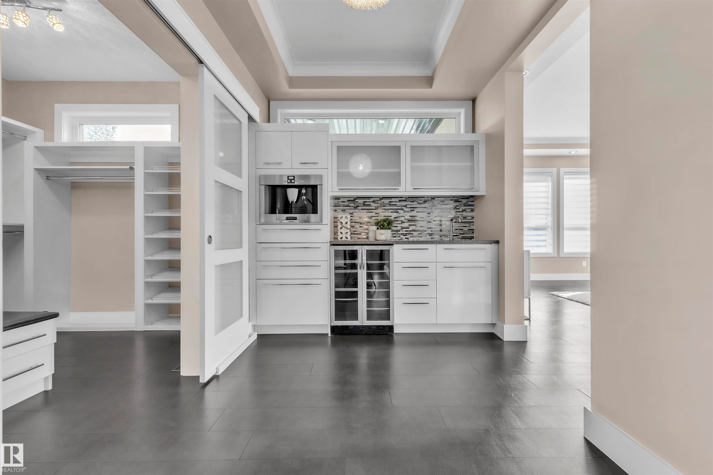 4727 Woolsey Common, Edmonton, AB - Indoor