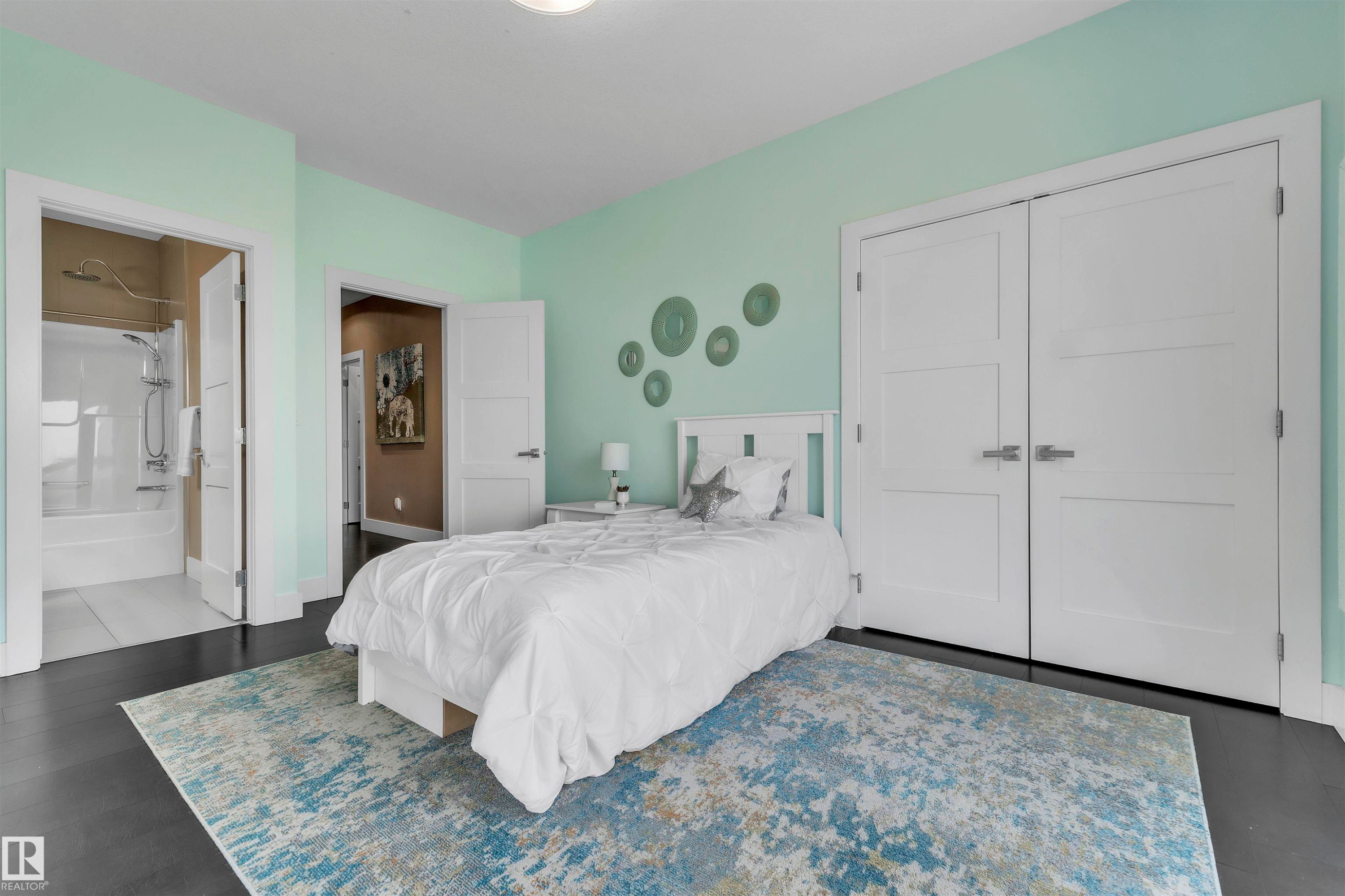4727 Woolsey Common, Edmonton, AB - Indoor Photo Showing Bedroom