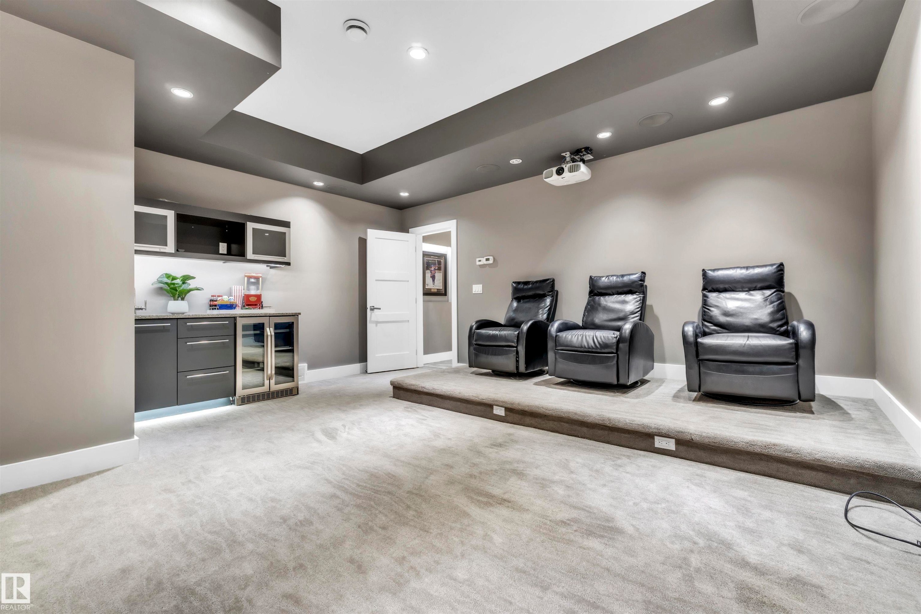 4727 Woolsey Common, Edmonton, AB - Indoor