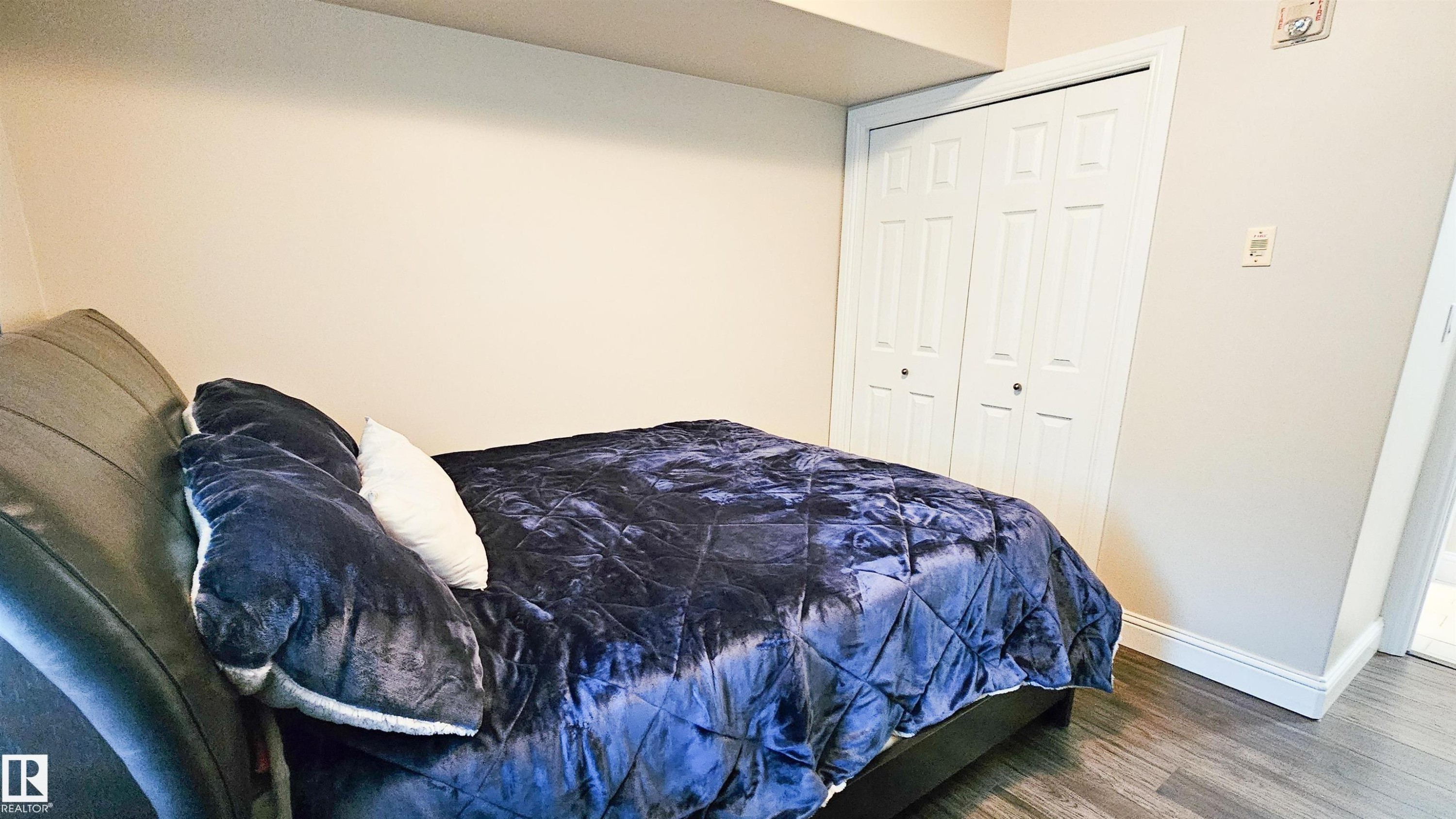 418 13111 140 Avenue, Edmonton, AB - Indoor Photo Showing Bedroom