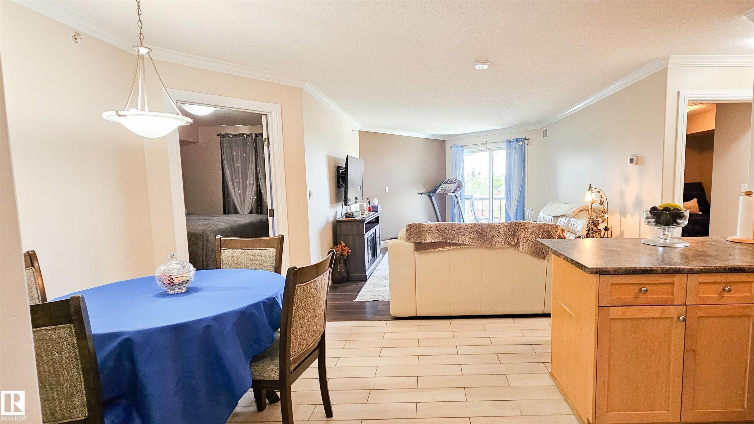 418 13111 140 Avenue, Edmonton, AB - Indoor