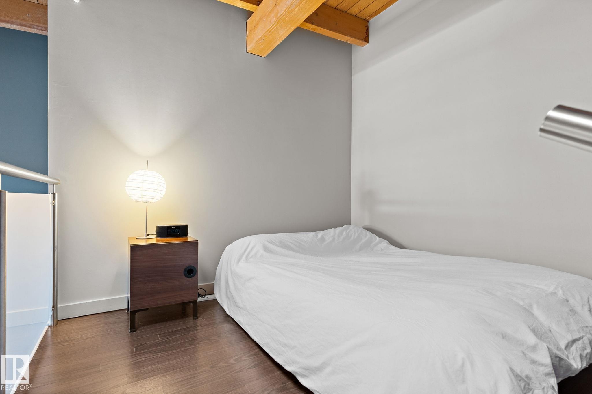 #213 10309 107 St Nw, Edmonton, AB - Indoor Photo Showing Bedroom