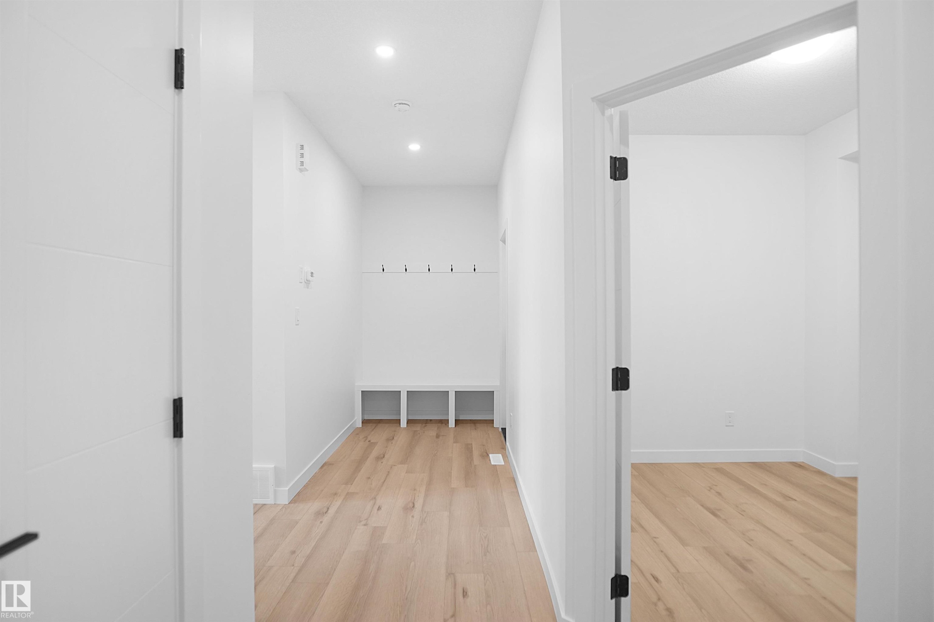 117 Peirwyck Loop, Spruce Grove, AB - Indoor Photo Showing Other Room