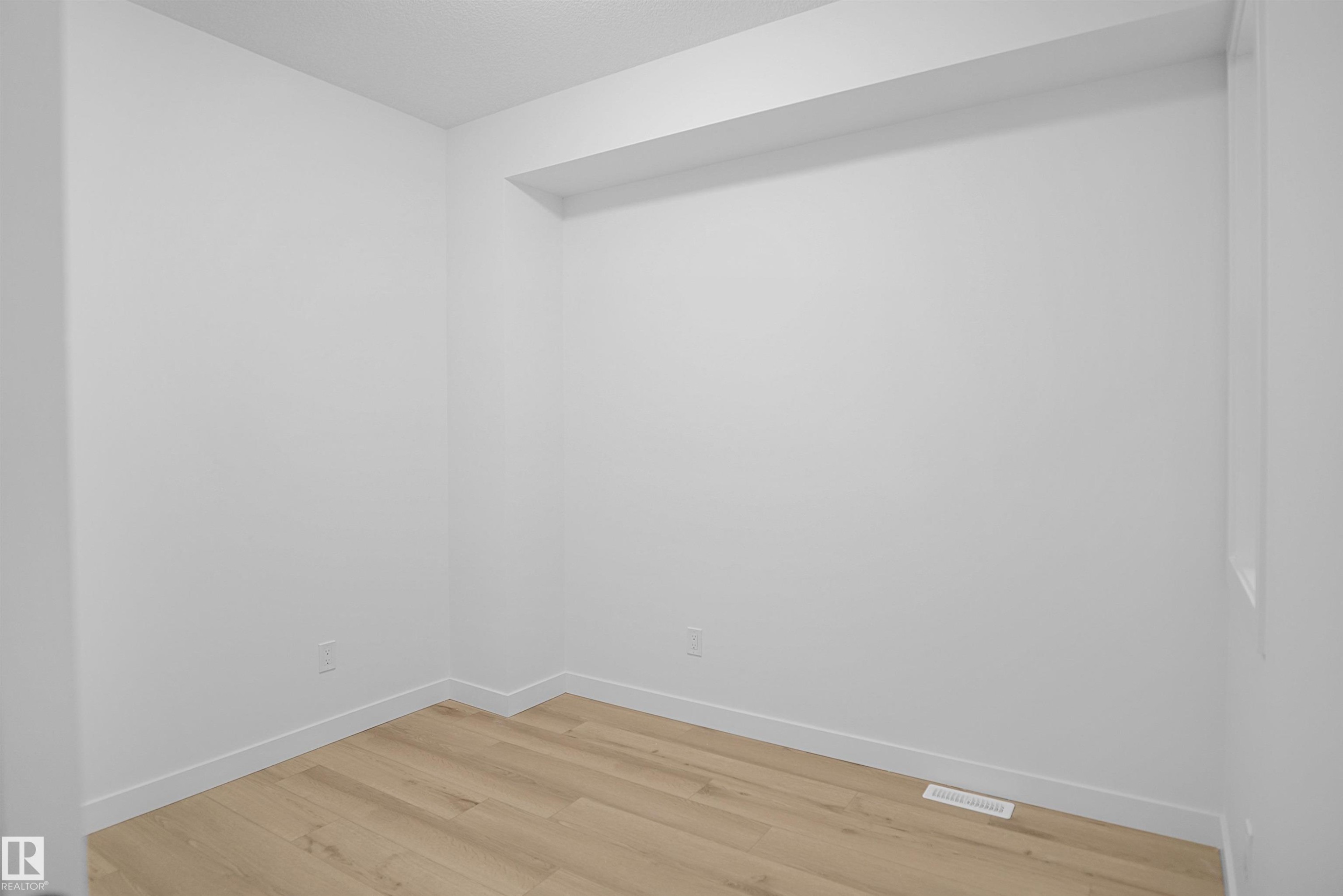 117 Peirwyck Loop, Spruce Grove, AB - Indoor Photo Showing Other Room