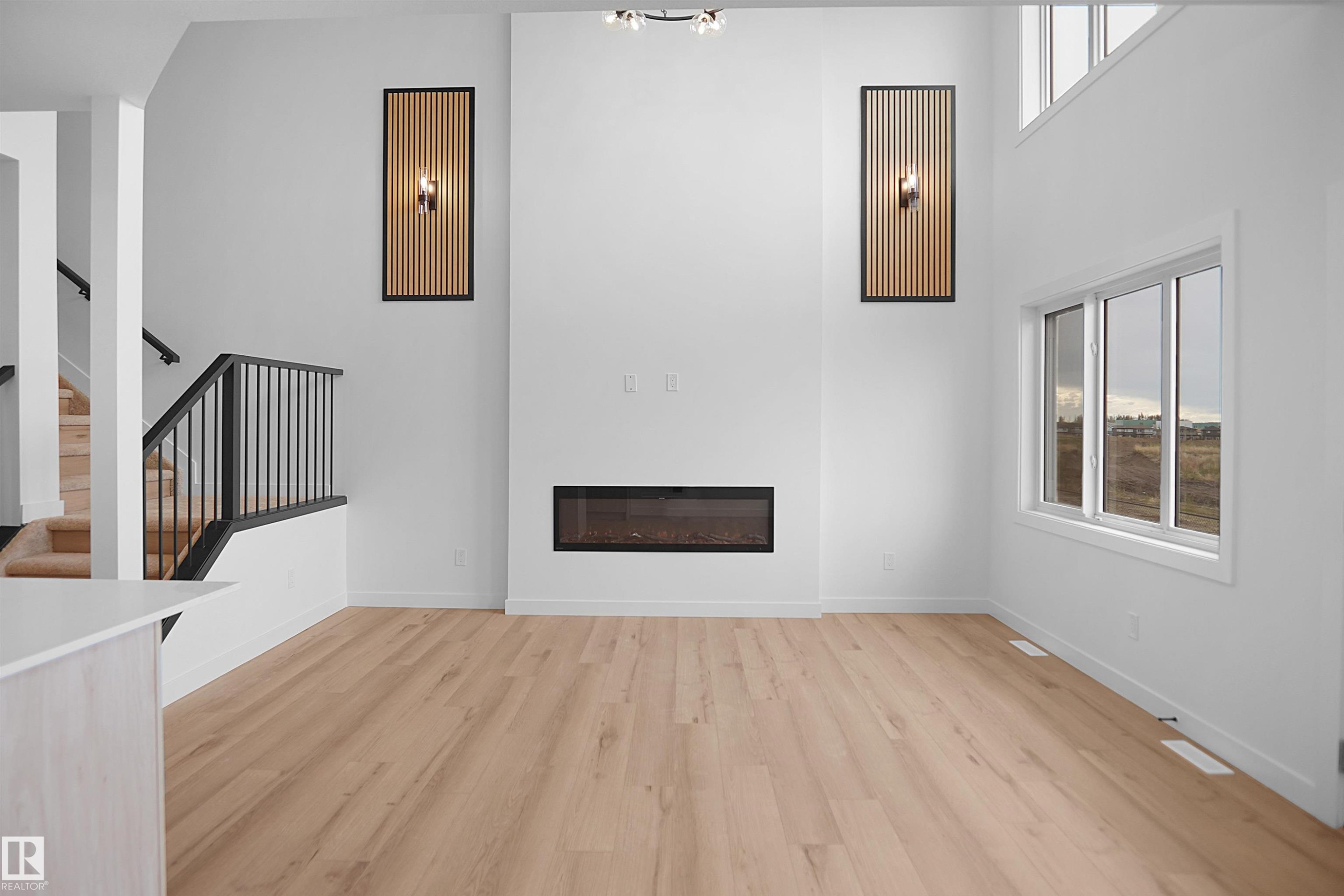 117 Peirwyck Loop, Spruce Grove, AB - Indoor With Fireplace